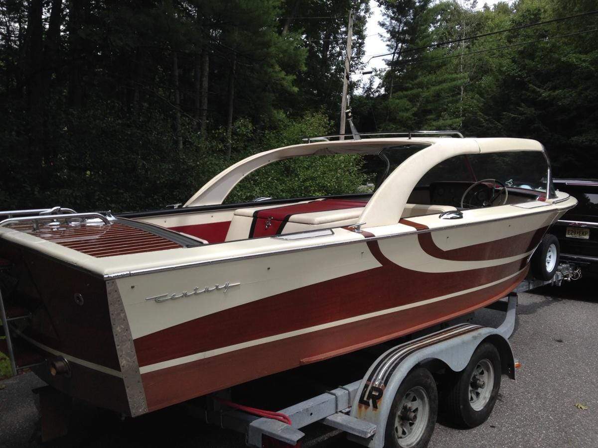 Classic Wooden Boat for Sale - 1962 CENTURY 21' CORONADO W/GULL WING TOP