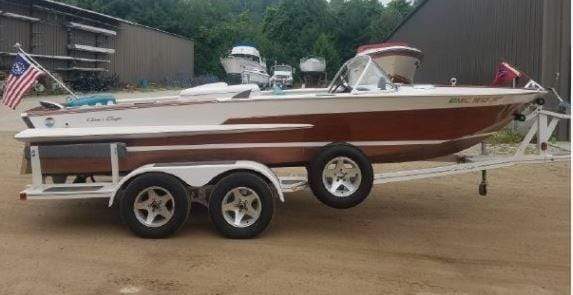 Classic Wooden Boat for Sale - 1965 CHRIS-CRAFT 20' Super Sport