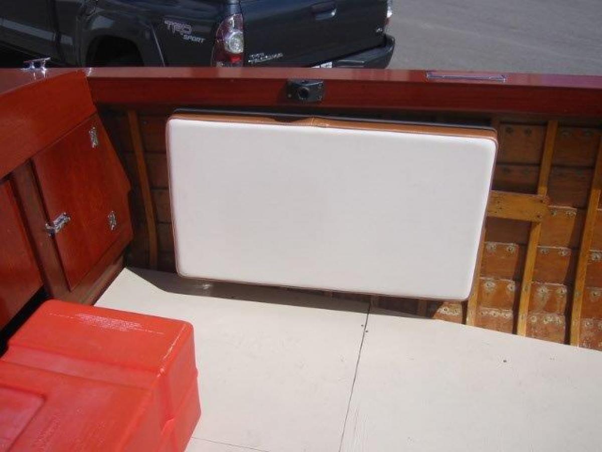Classic Wooden Boat for Sale - 1965 CRUISER'S INC 20' - RARE CAMPER MODEL