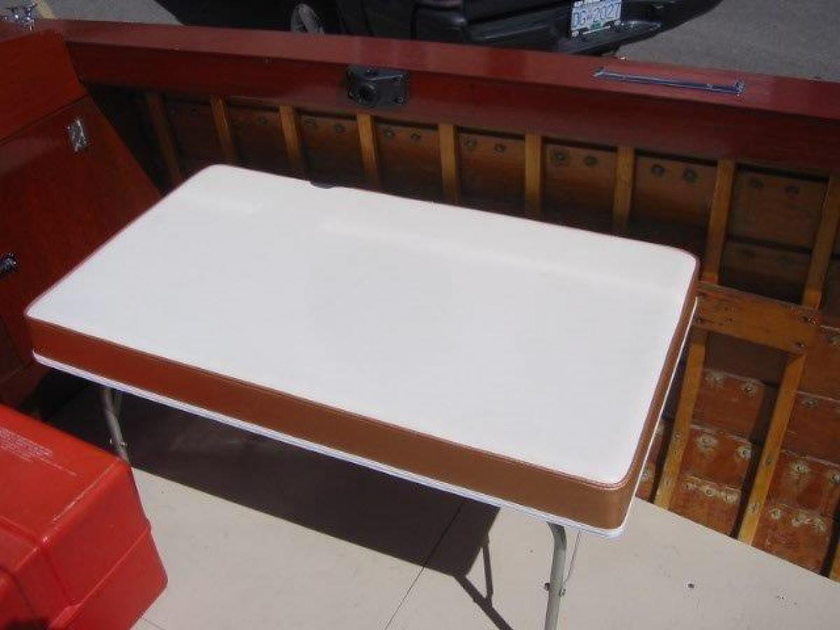 Classic Wooden Boat for Sale - 1965 CRUISER'S INC 20' - RARE CAMPER MODEL