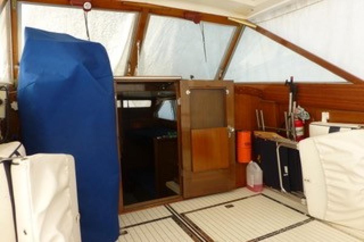 Classic Wooden Boat for Sale - 1967 CHRIS CRAFT 30' CONSTELLATION