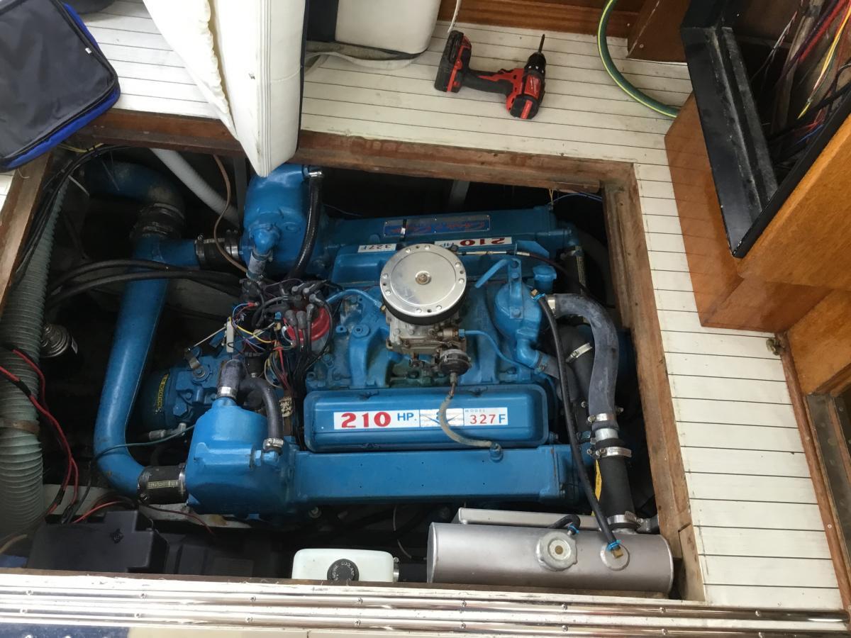 Classic Wooden Boat for Sale - 1967 CHRIS CRAFT 30' CONSTELLATION