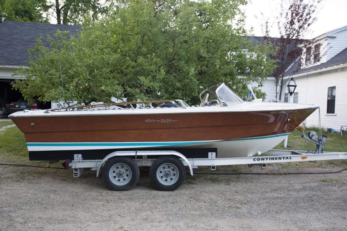 Classic Wooden Boat for Sale - 1982 RIVA RUDY 'SUPER' 19.4'