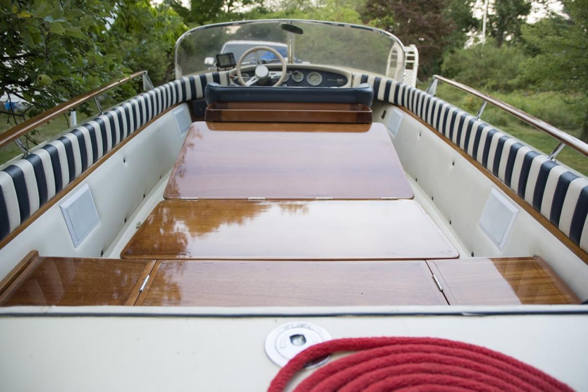 Classic Wooden Boat for Sale - 1982 RIVA RUDY 'SUPER' 19.4'