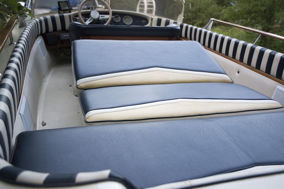 Classic Wooden Boat for Sale - 1982 RIVA RUDY 'SUPER' 19.4'