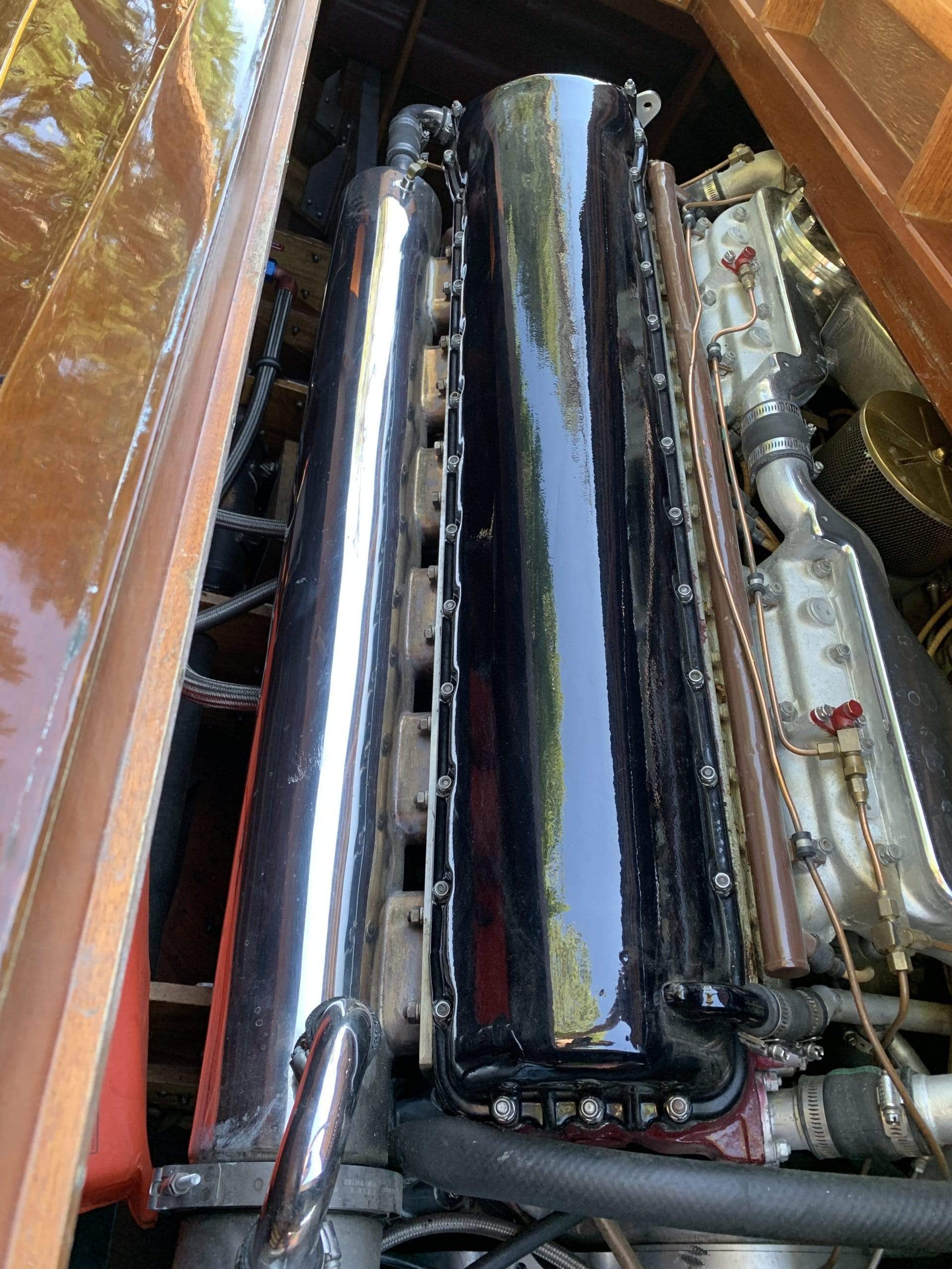 Classic Wooden Boat for Sale - 1996 Brown & Bassett 33' Gentleman's Racer - 600hp Rolls-Royce Meteor V-12