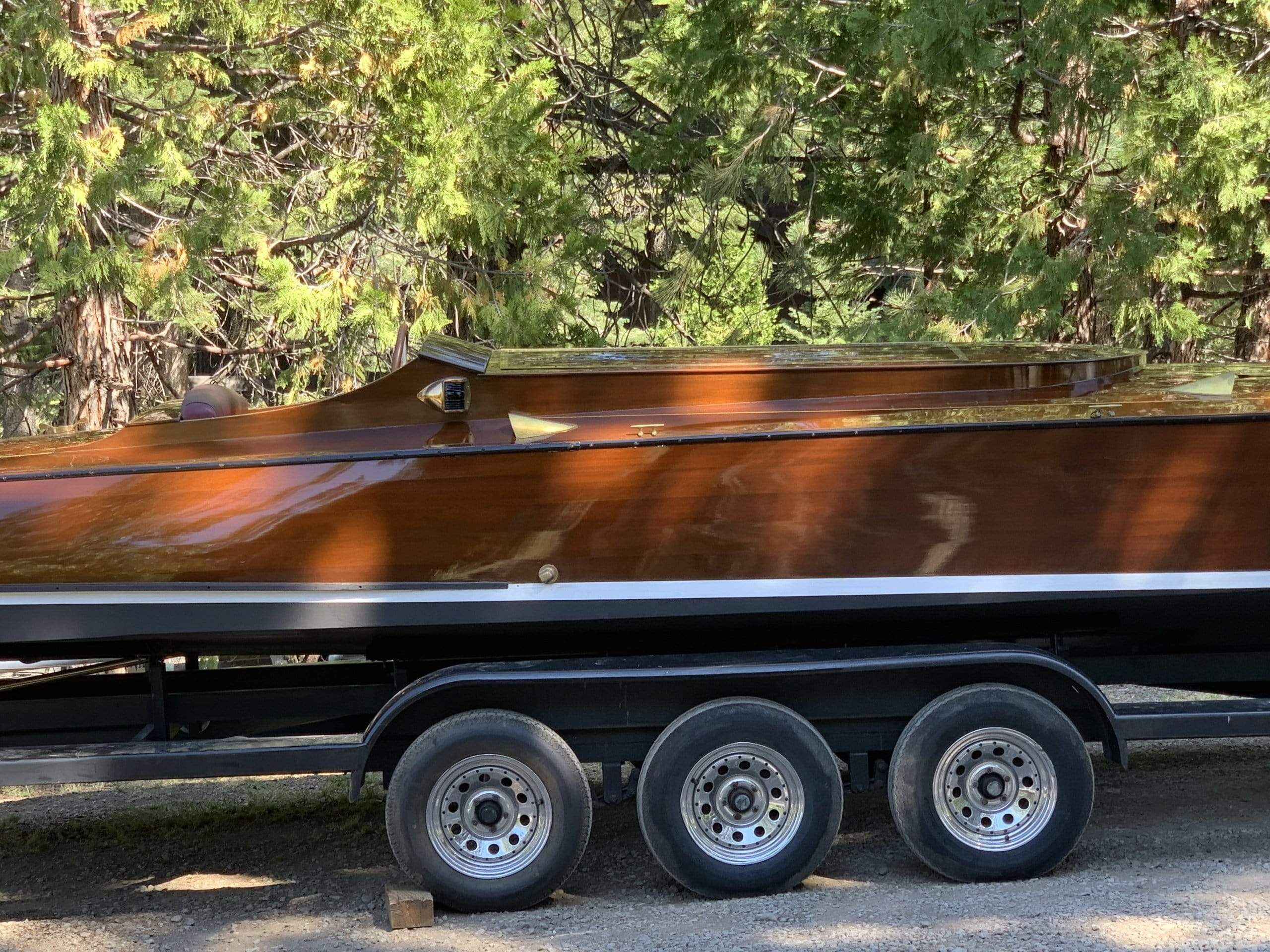 Classic Wooden Boat for Sale - 1996 Brown & Bassett 33' Gentleman's Racer - 600hp Rolls-Royce Meteor V-12