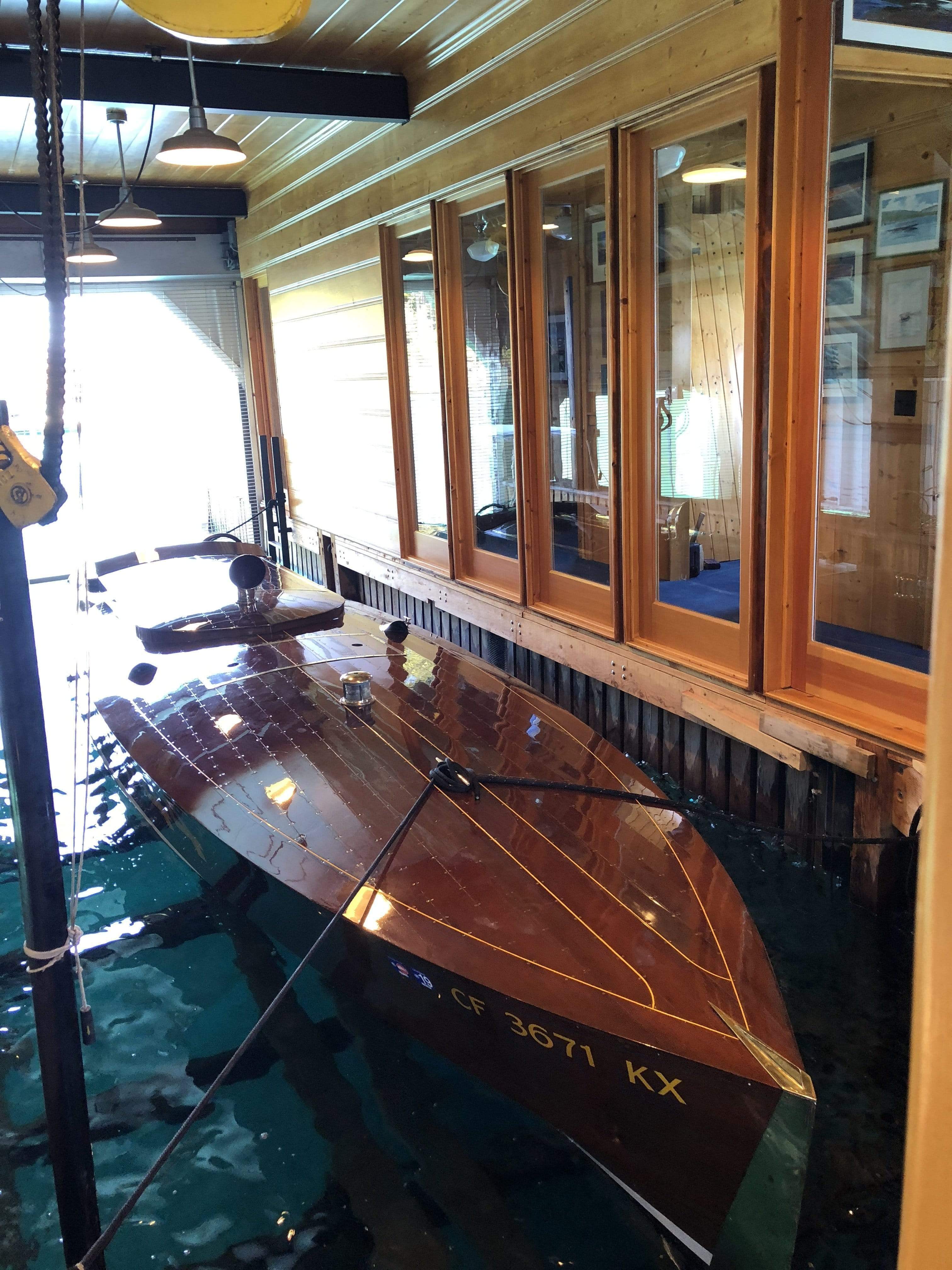 Classic Wooden Boat for Sale - 1996 Brown & Bassett 33' Gentleman's Racer - 600hp Rolls-Royce Meteor V-12