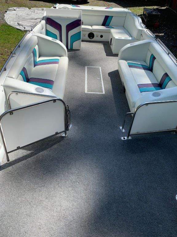 Classic Wooden Boat for Sale - 1999 CHEETAH FAST CAT 24'