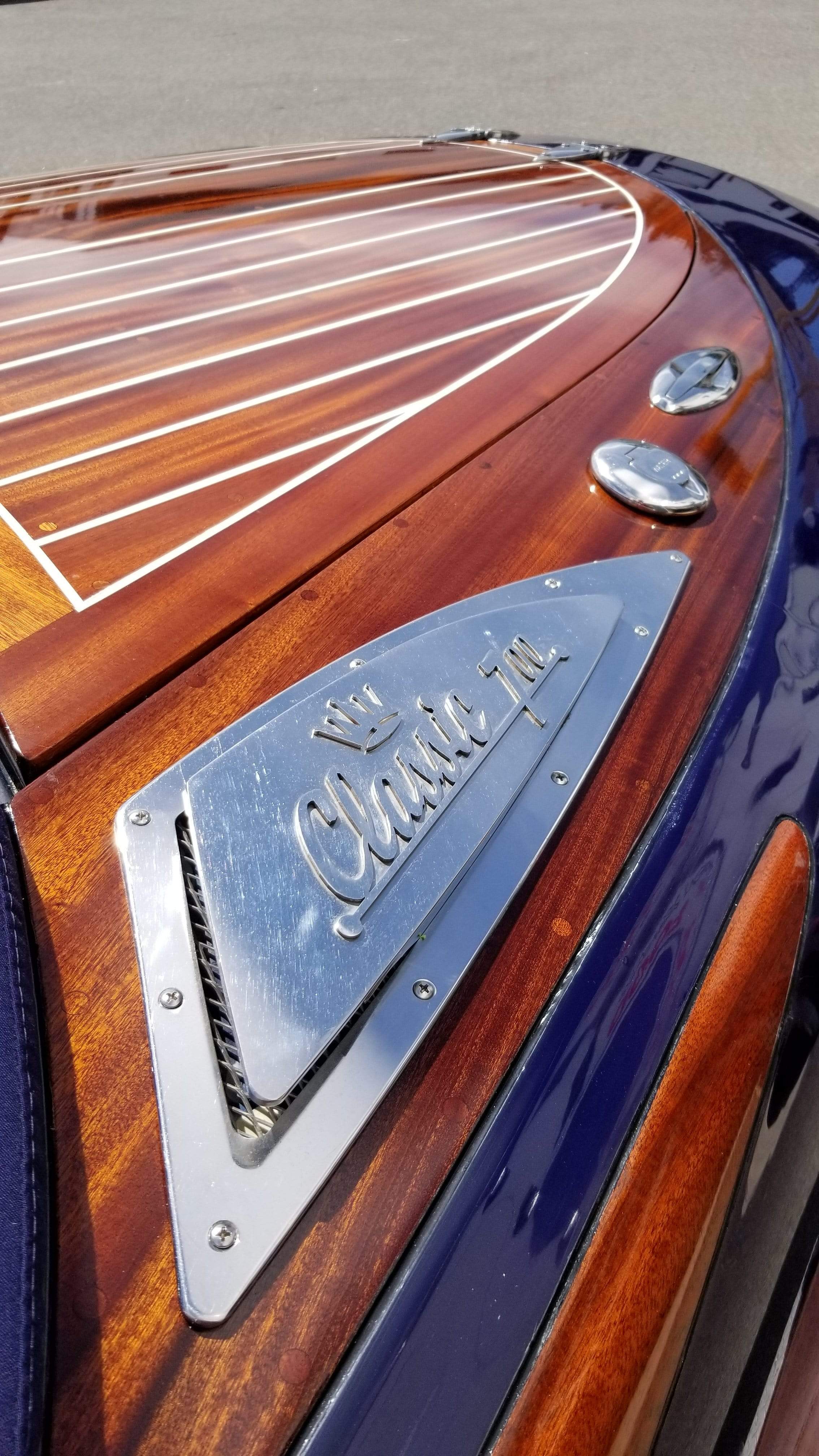 Classic Wooden Boat for Sale - 2004 KRAL 23' CLASSIC 700
