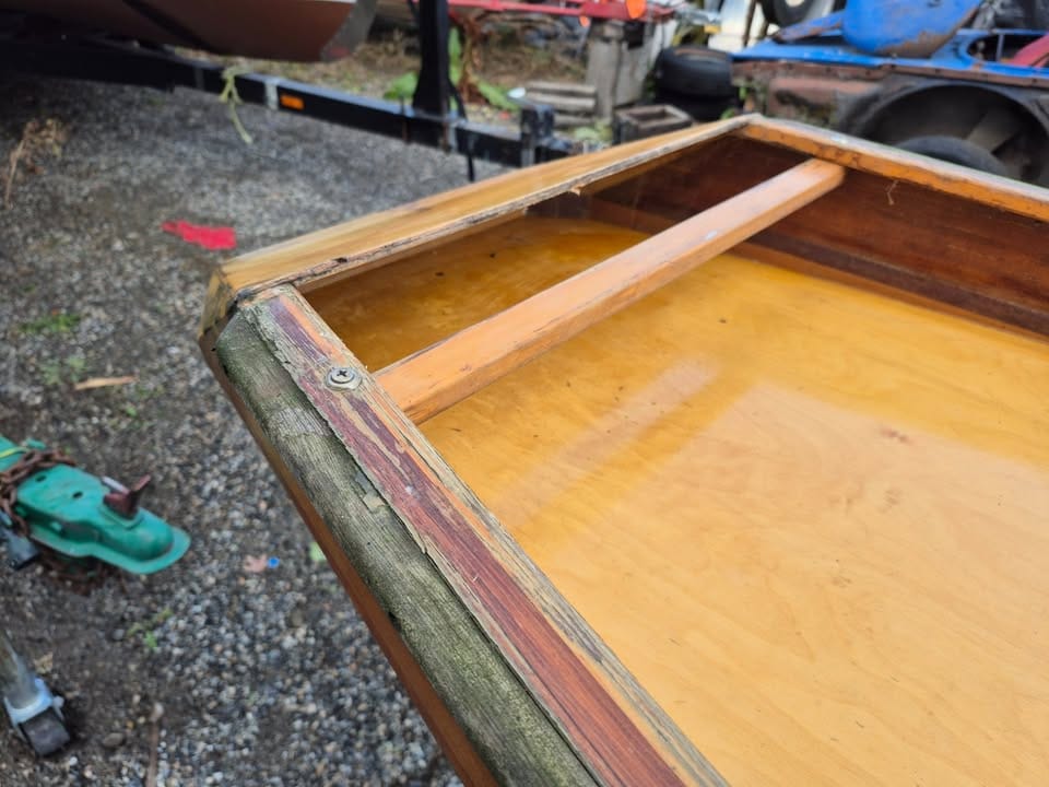 CUSTOM BUILT CEDAR STRIP ROWING SKIFF