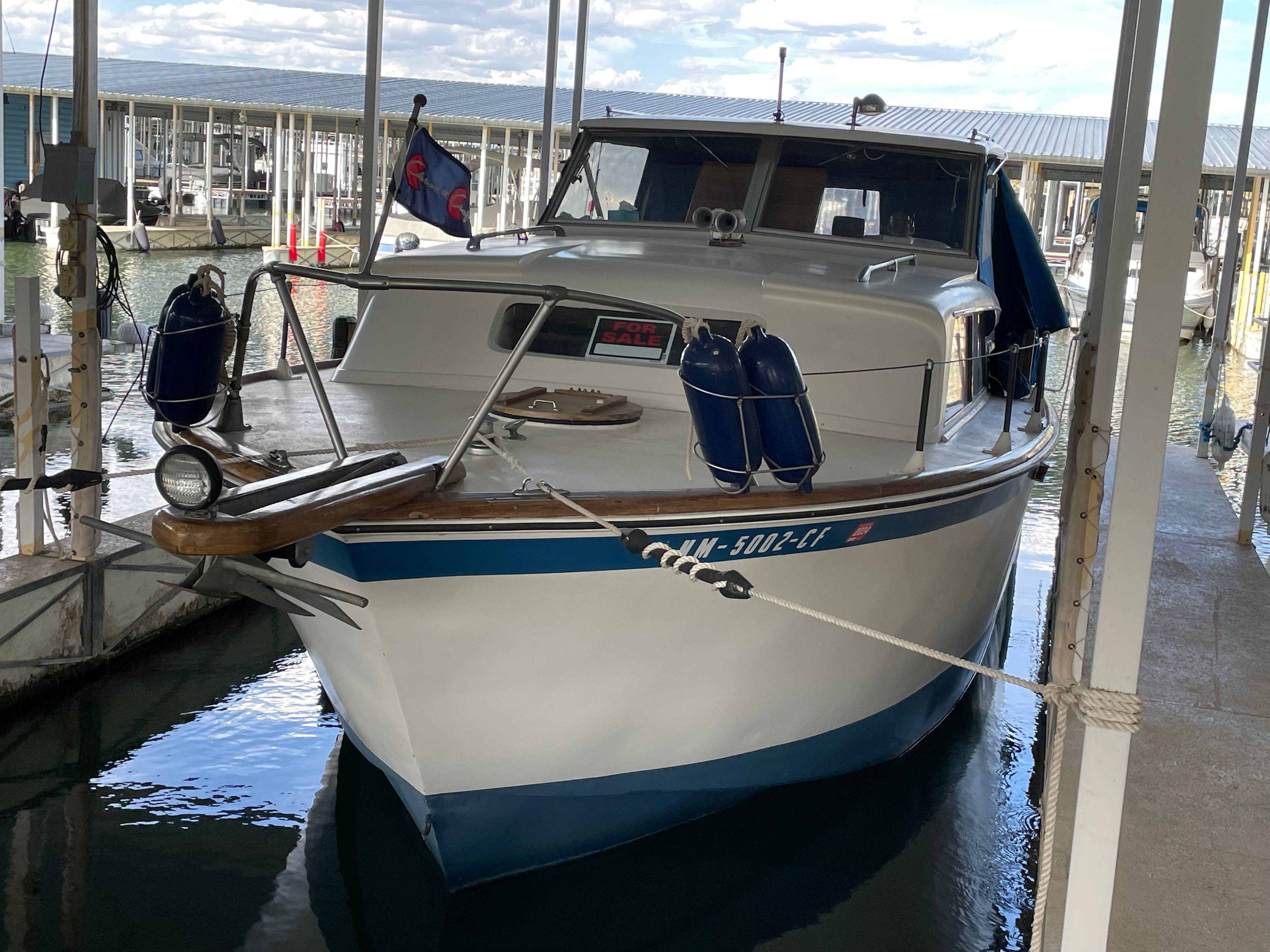 1962 CHRIS-CRAFT 27' SILVER COMET