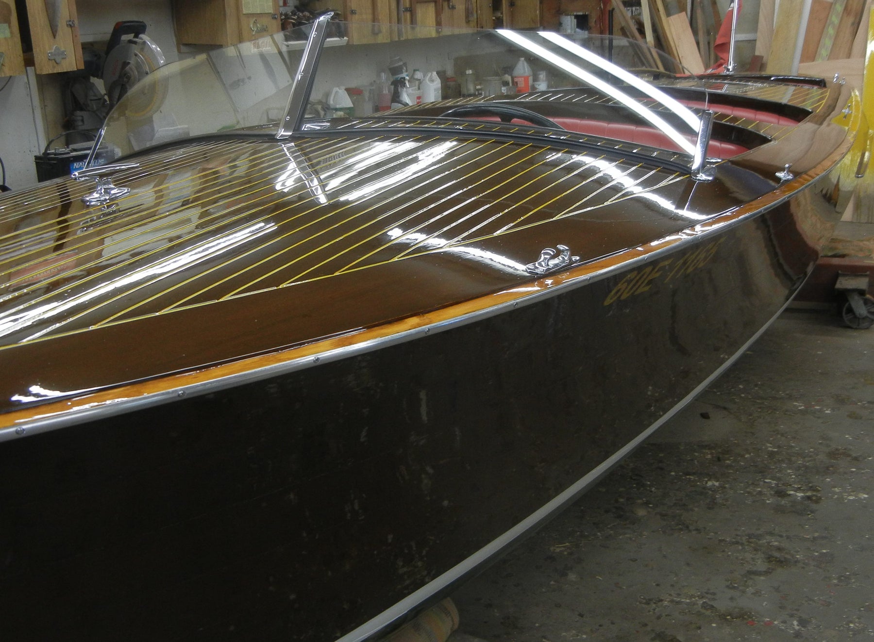 1947 22' TRIPLE COCKPIT W.J JOHNSON RUNABOUT