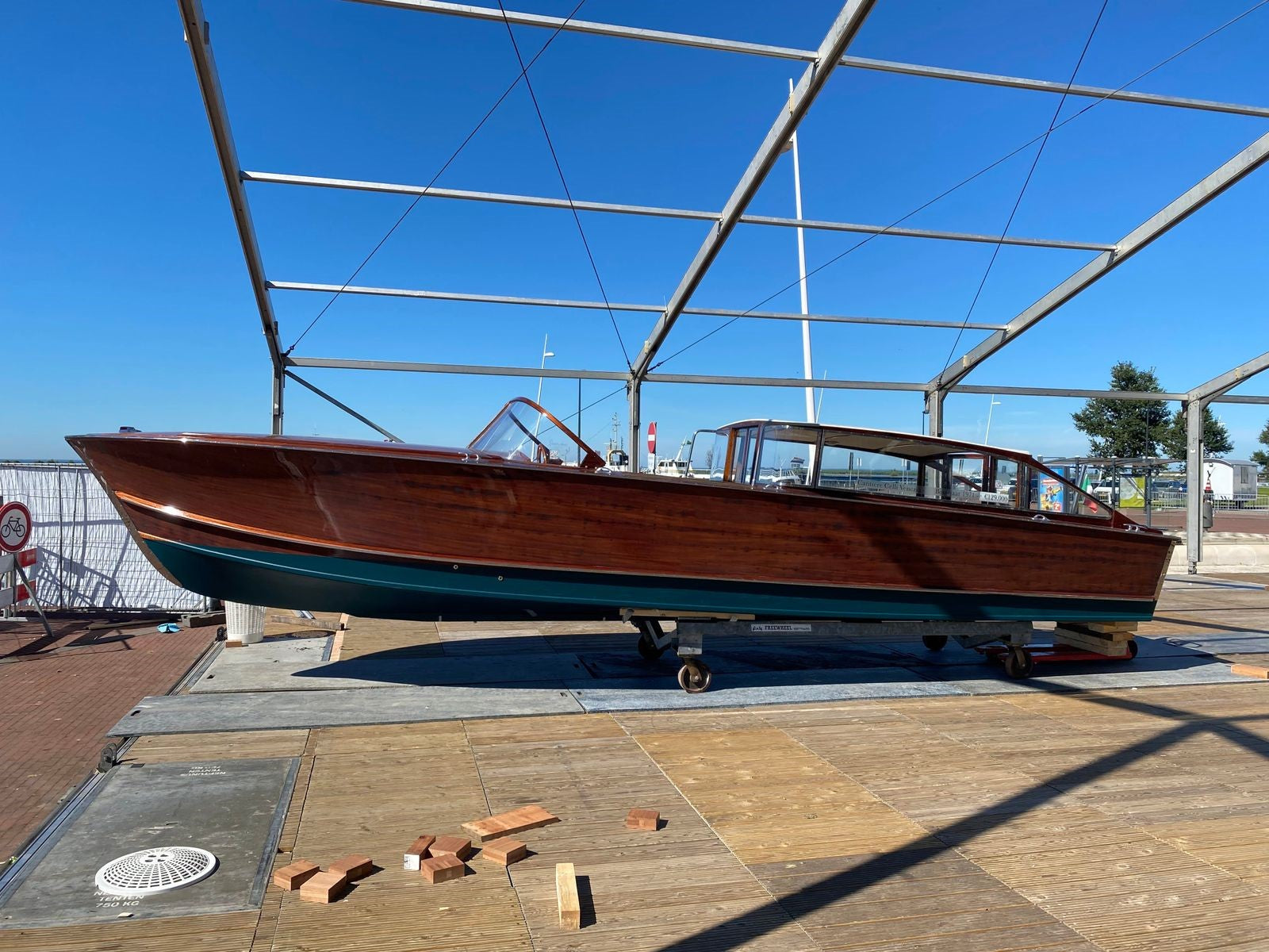 1971 VENETIAN WATER TAXI