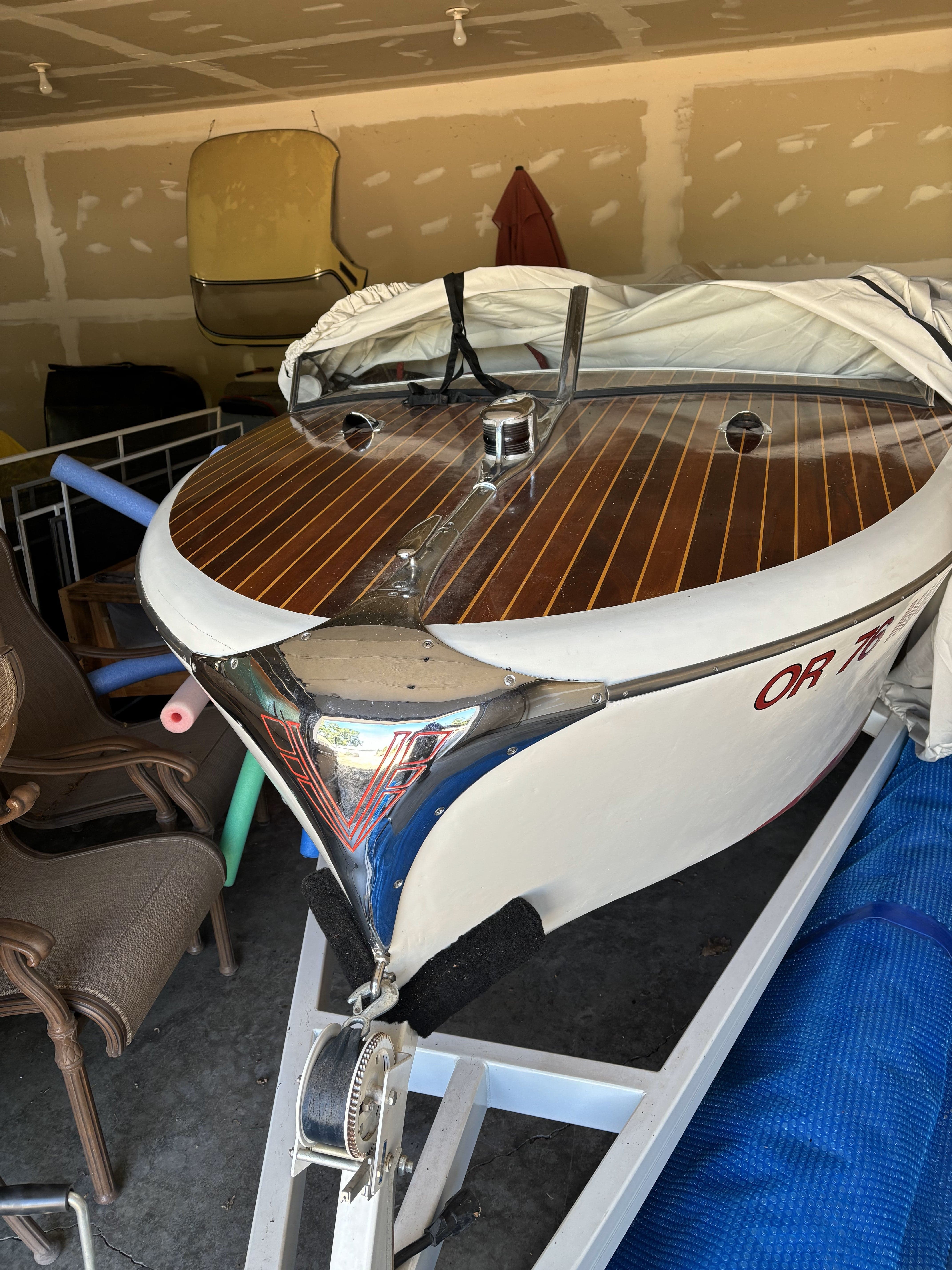 1950 20' VENTNOR SPORT RUNABOUT