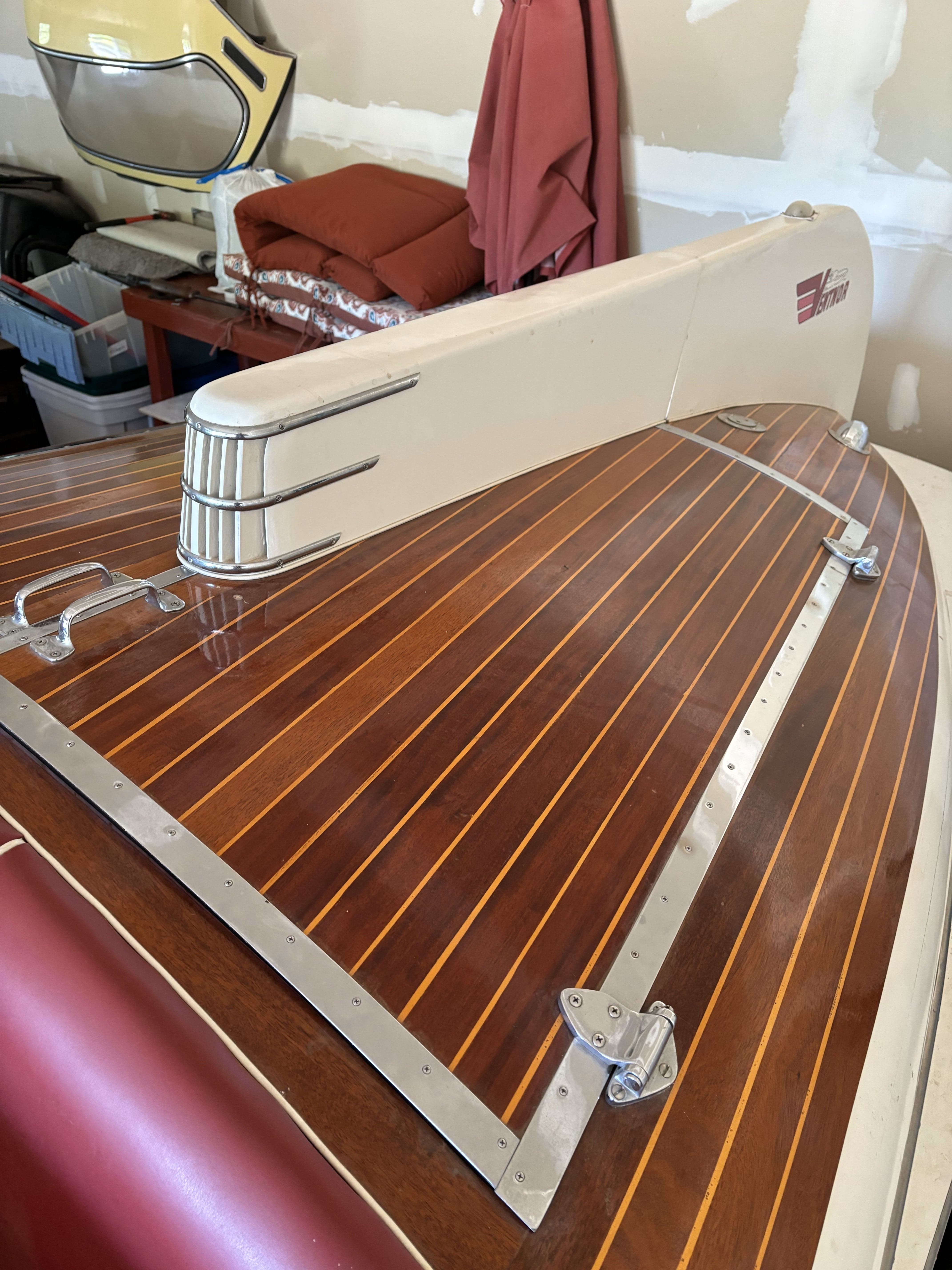1950 20' VENTNOR SPORT RUNABOUT
