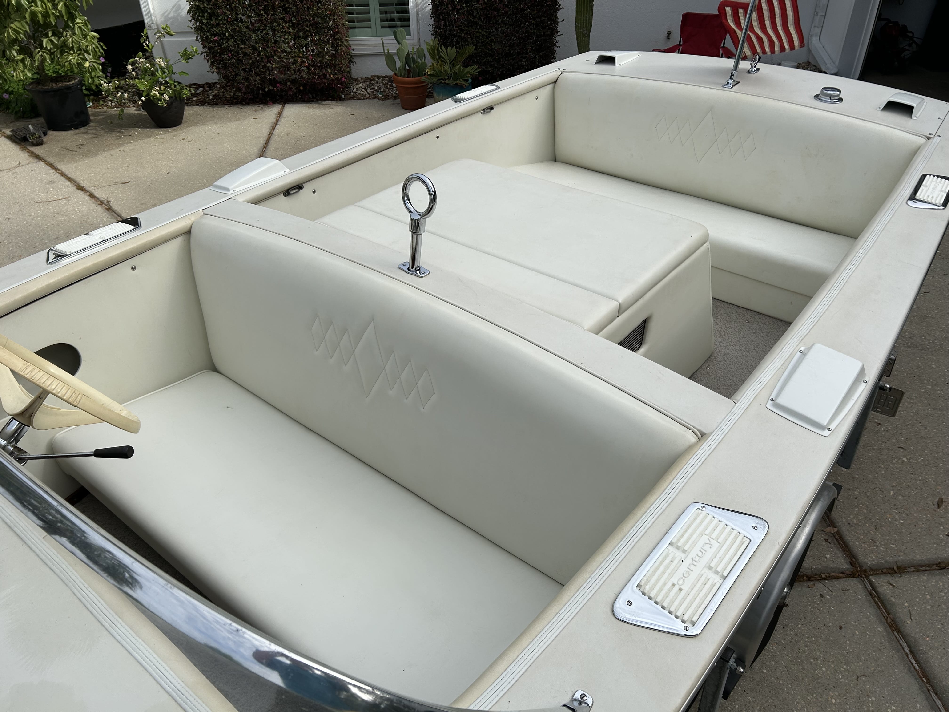 1965 15' CENTURY RESORTER