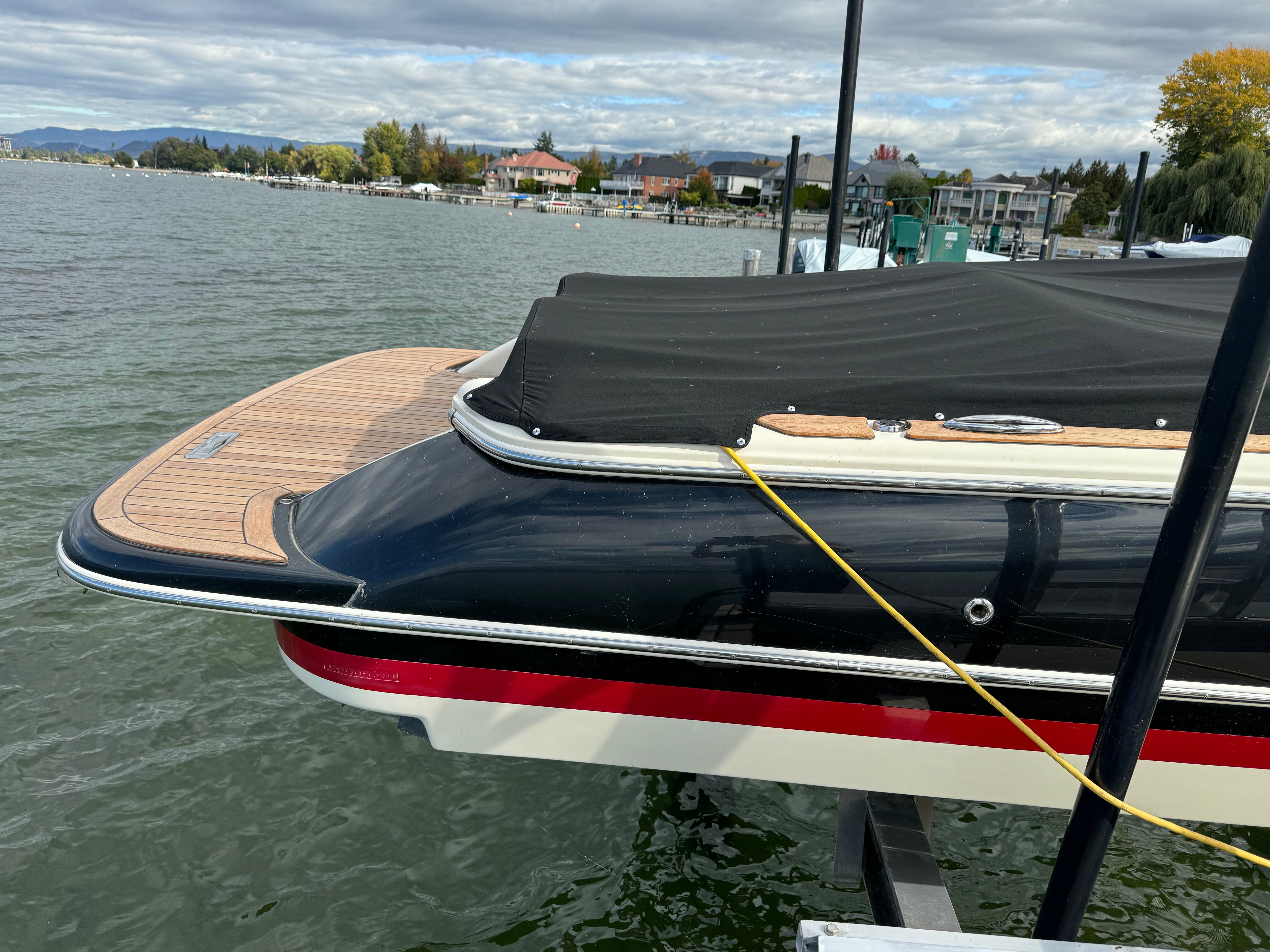 2018 CHRIS CRAFT LAUNCH 27' HERITAGE EDITION