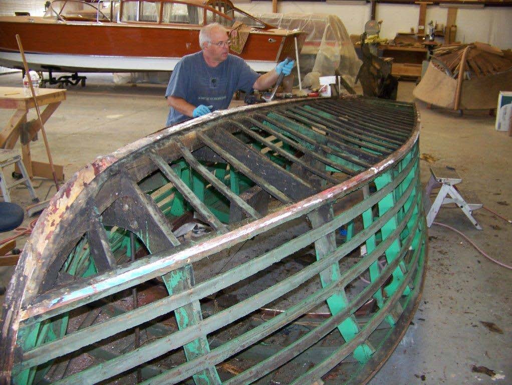 1938 GARWOOD 16' MODEL 805 - CUSTOM RUNABOUT