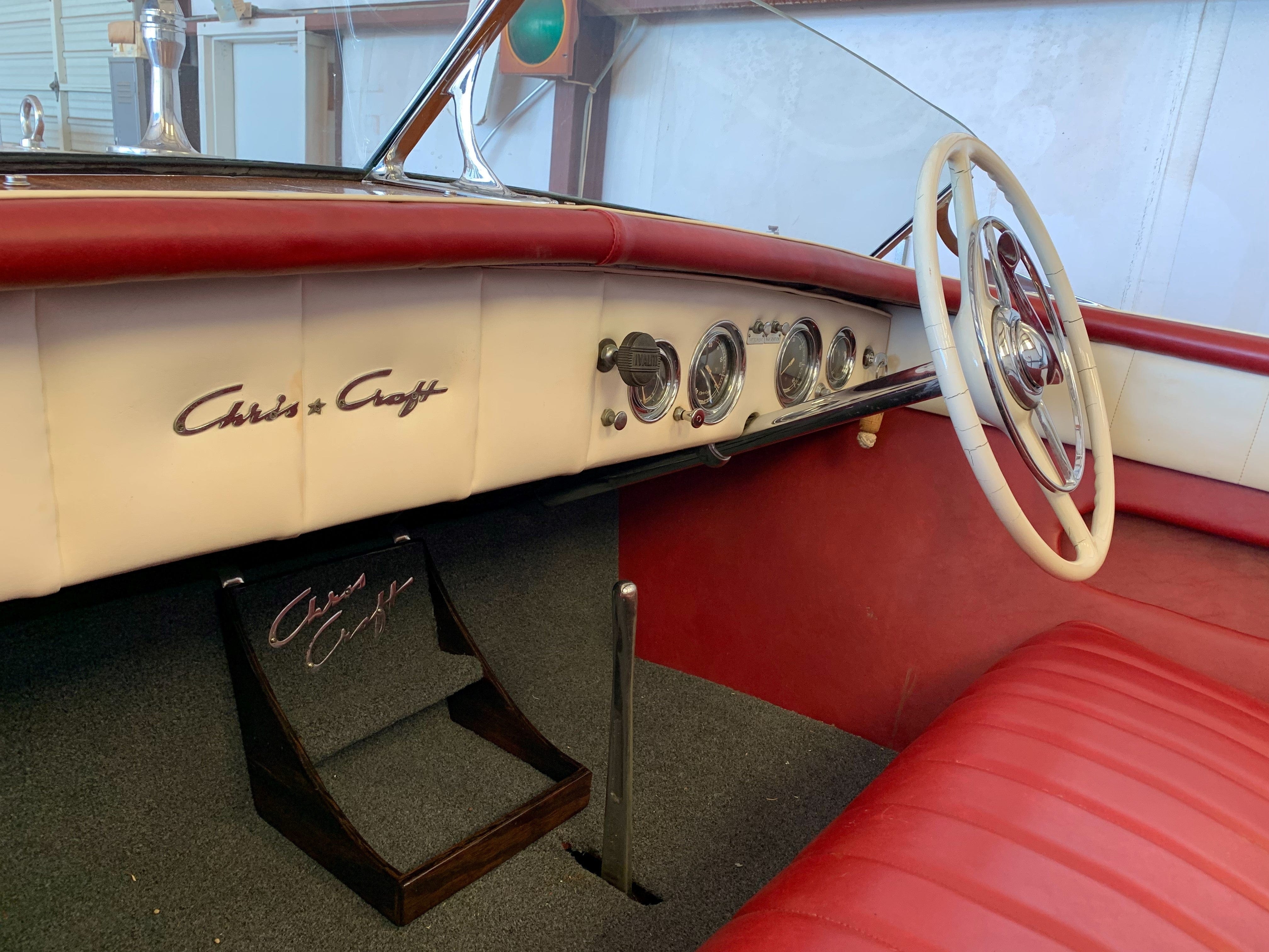 1951 CHRIS-CRAFT 18' RIVIERA