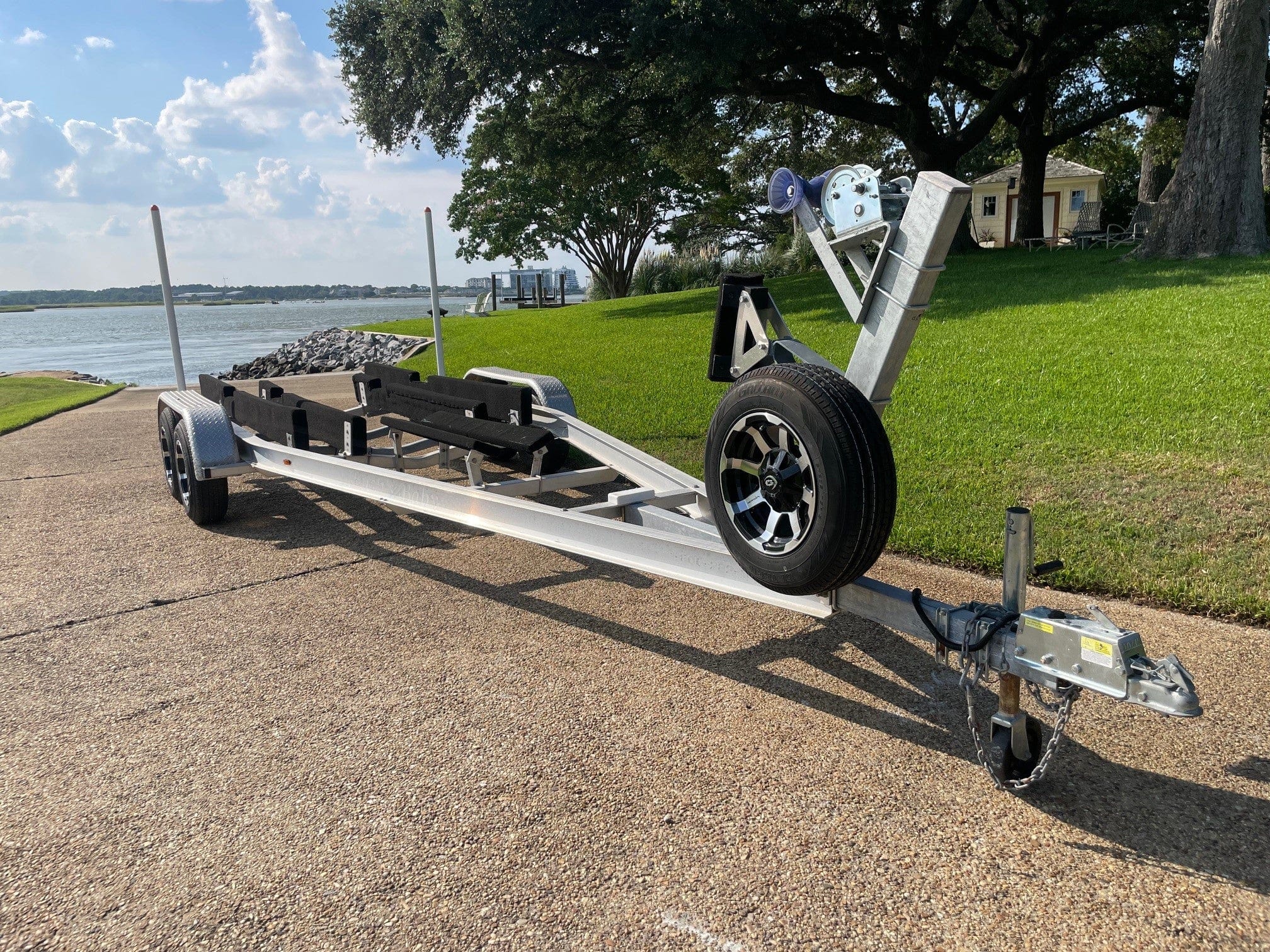 1971 22' WALTER SCHOOLEY CUSTOM RUNABOUT