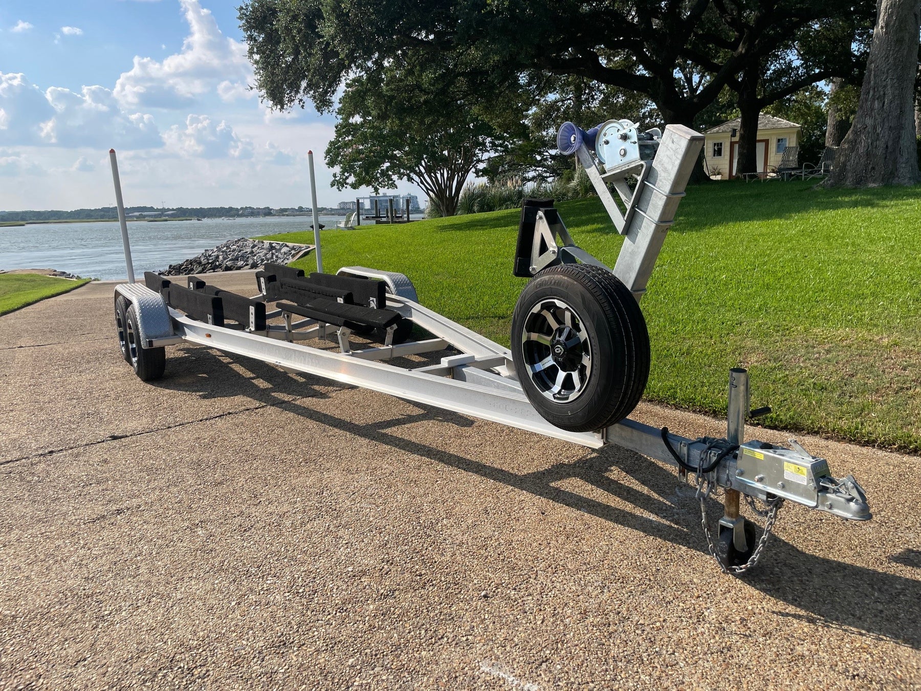 1971 22' WALTER SCHOOLEY CUSTOM RUNABOUT