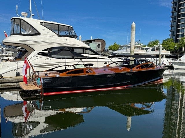 1946 STEPHENS BROS. 38' TRIPLE COCKPIT RUNABOUT