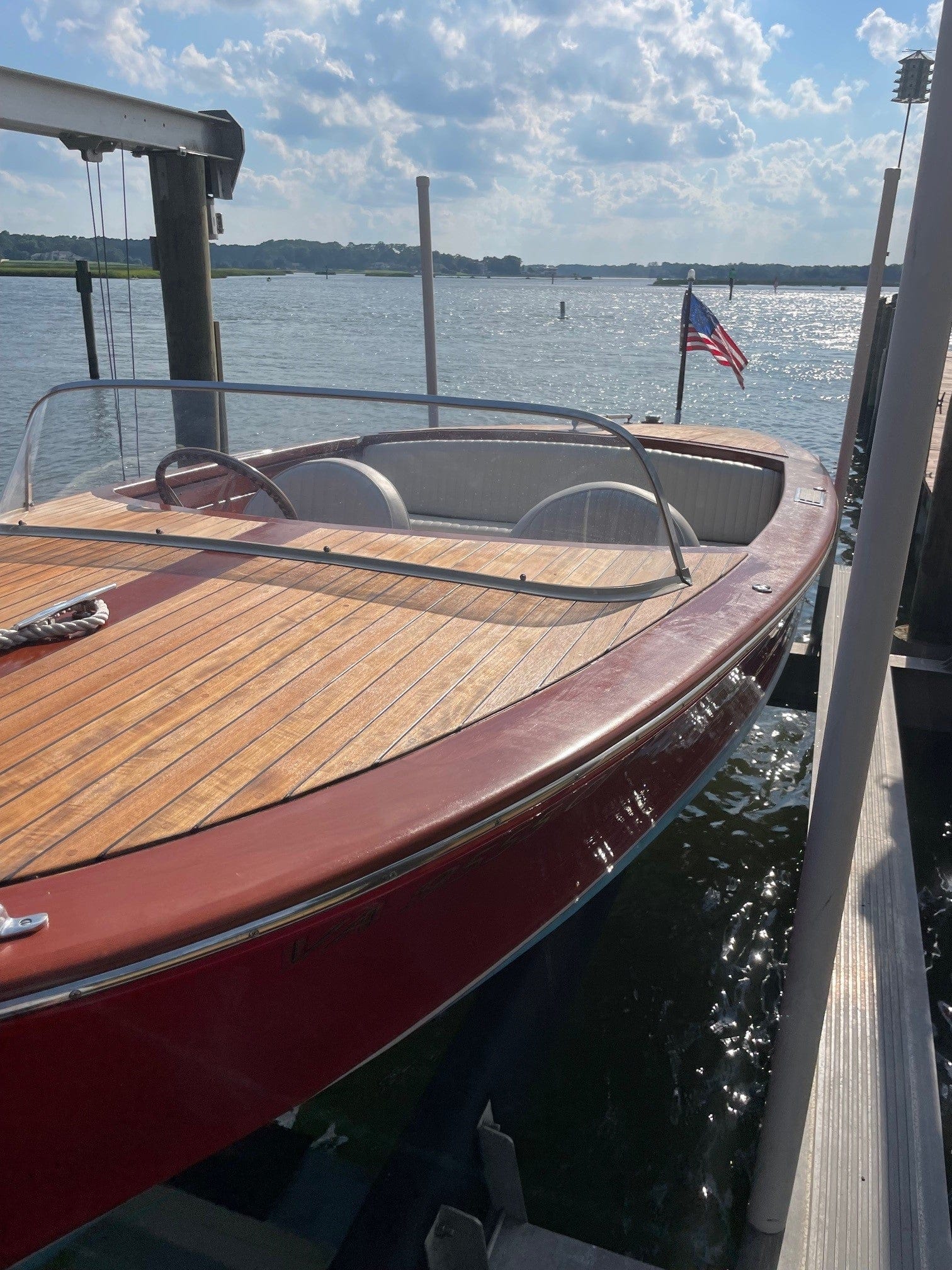 1971 22' WALTER SCHOOLEY CUSTOM RUNABOUT