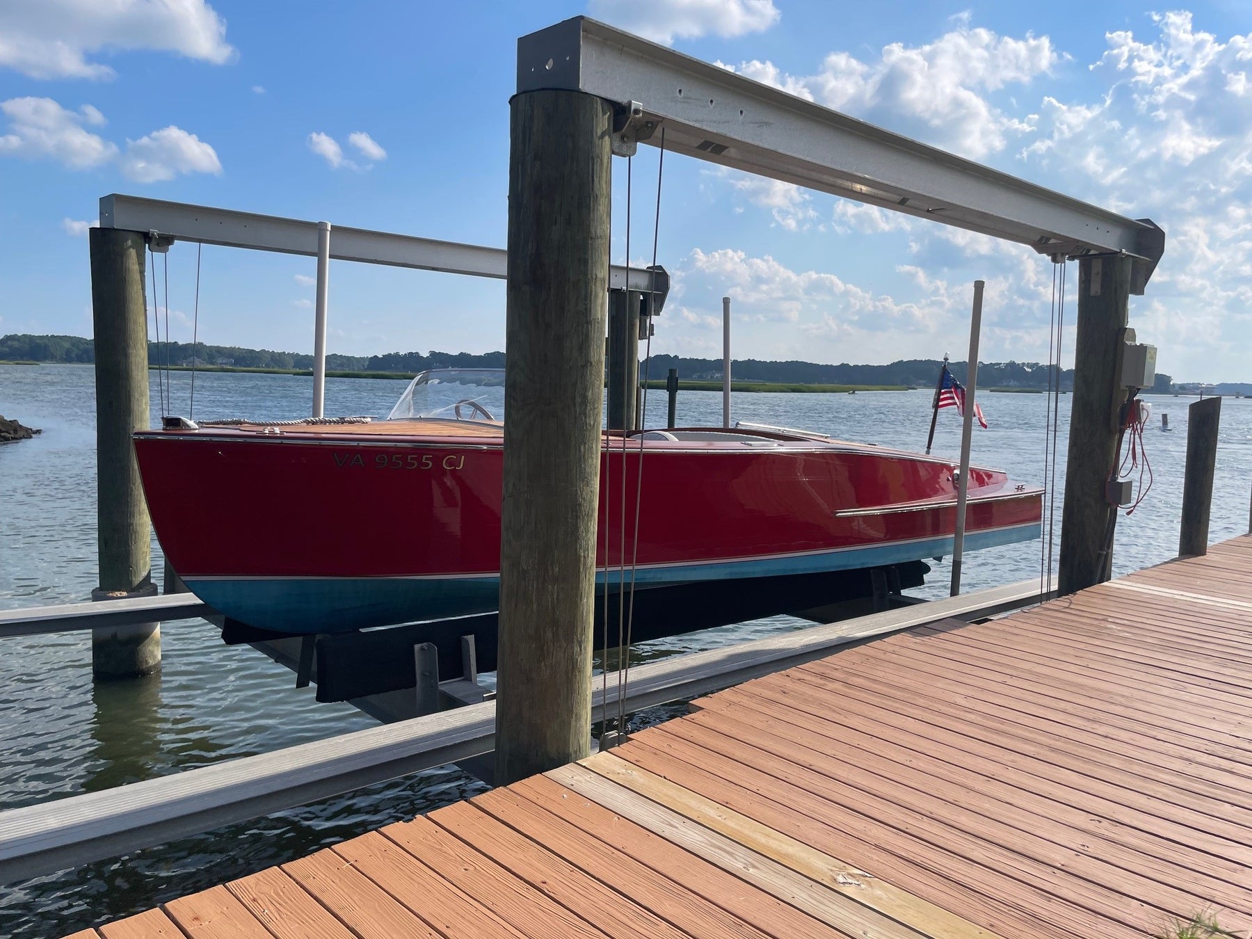 1971 22' WALTER SCHOOLEY CUSTOM RUNABOUT