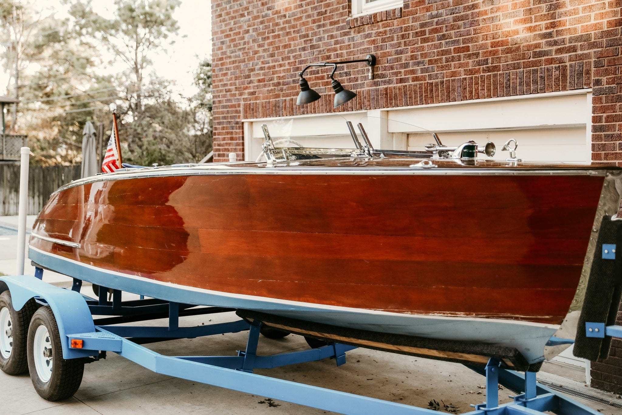 Replica 1939 19' Custom Barrel Back Runabout