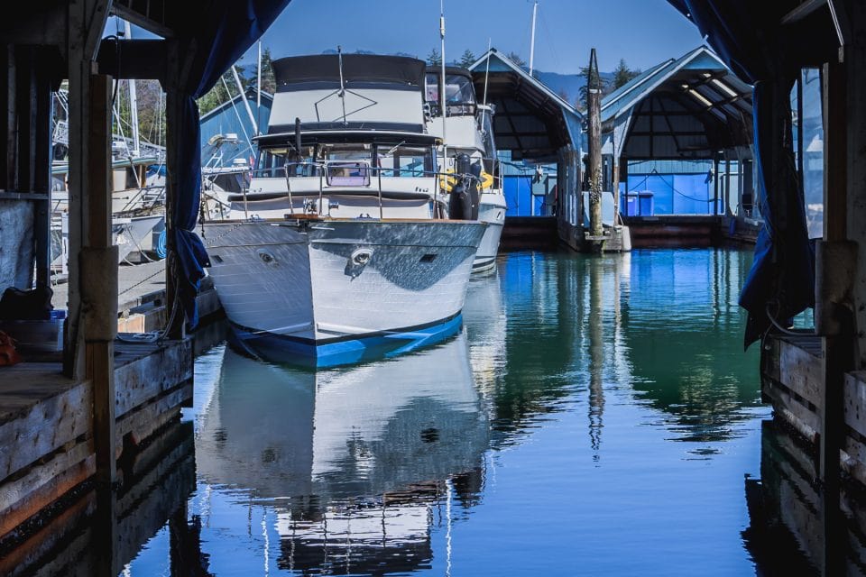 1968 - 37' SHEPHERD/TROJAN 3700 SEA VOYAGER CRUISER