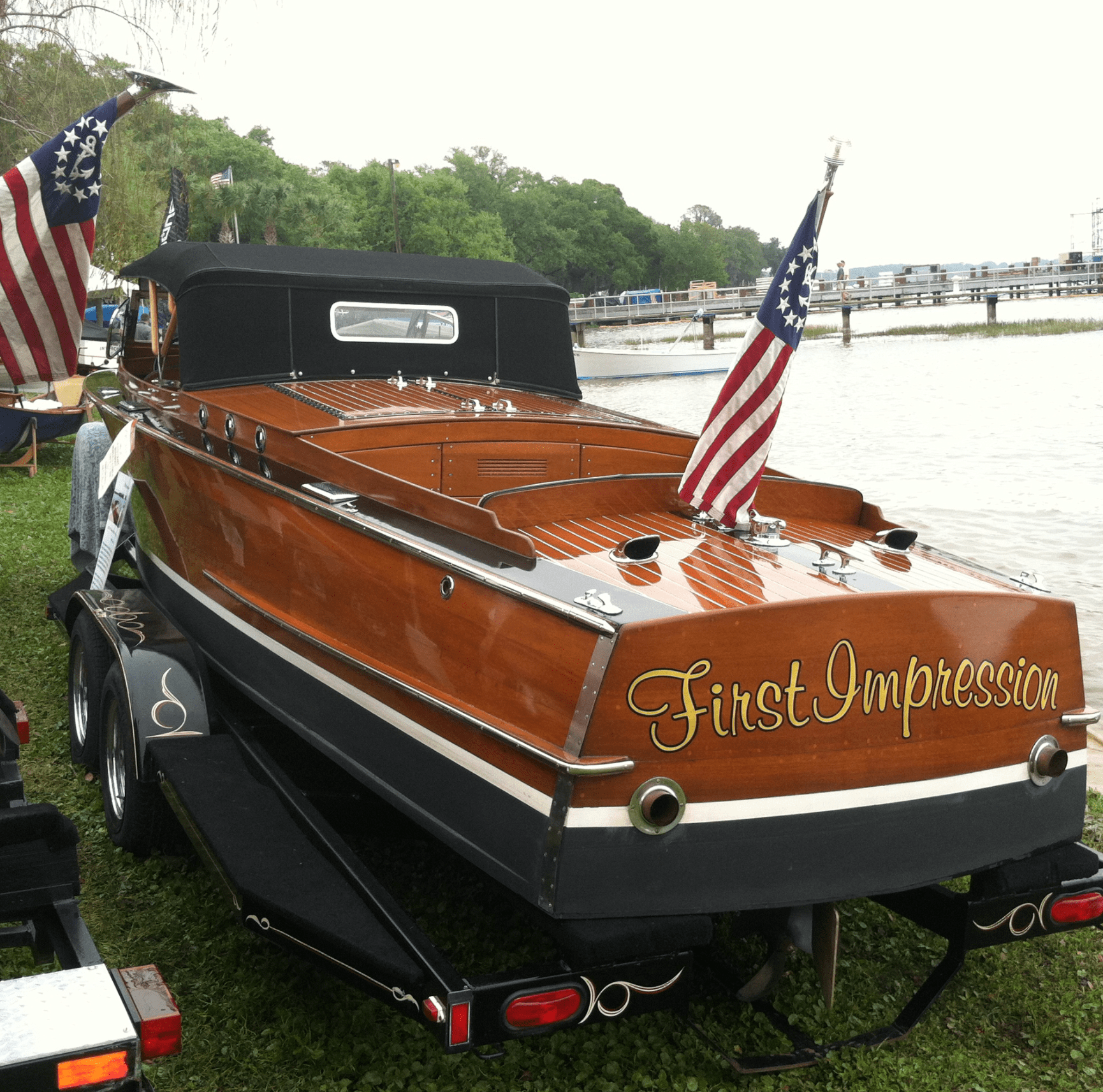 1982 Grand Craft 24' - Triple Cockpit Runabout