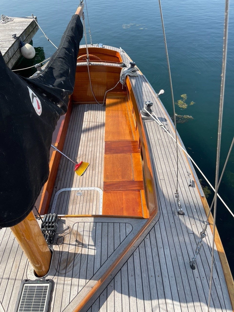 1977 32' Vic Carpenter Day Sailing Sloop