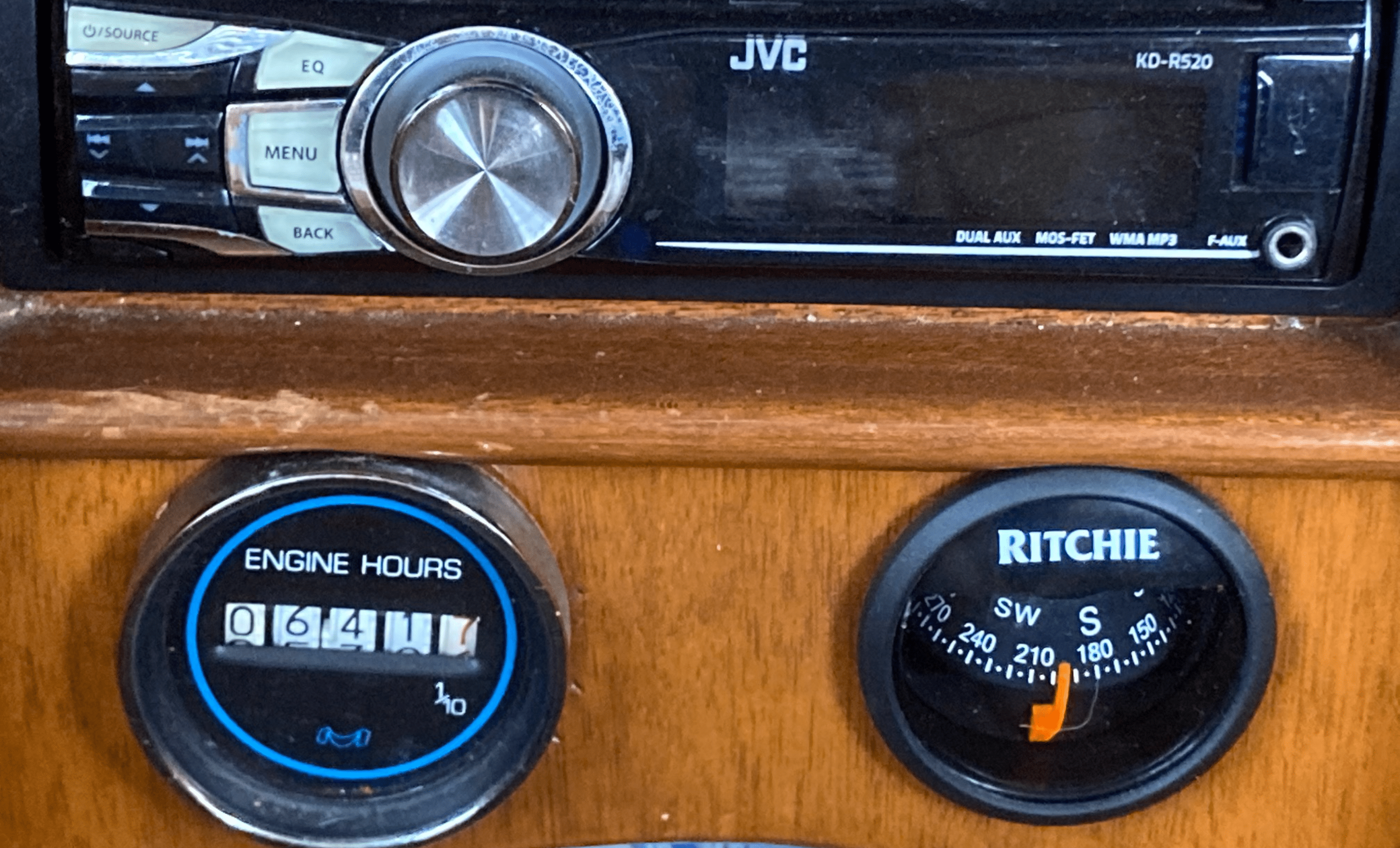 1982 Grand Craft 24' - Triple Cockpit Runabout