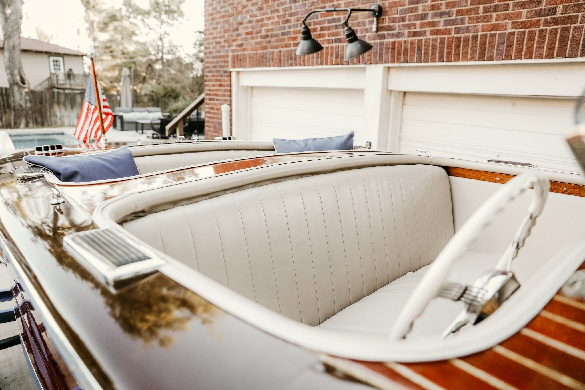 Replica 1939 19' Custom Barrel Back Runabout