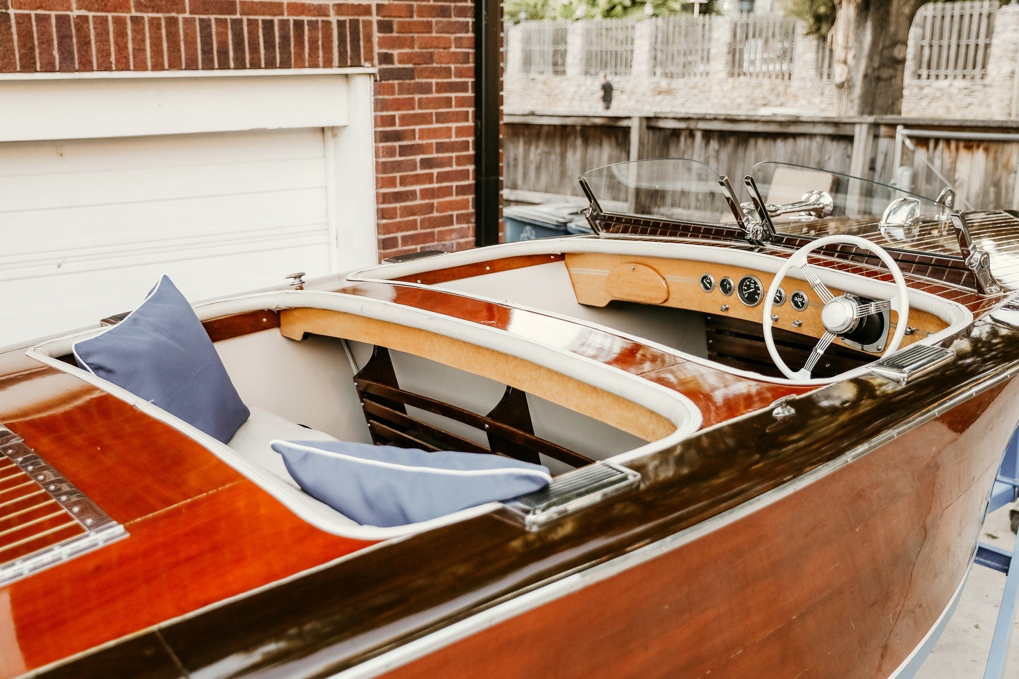 Replica 1939 19' Custom Barrel Back Runabout