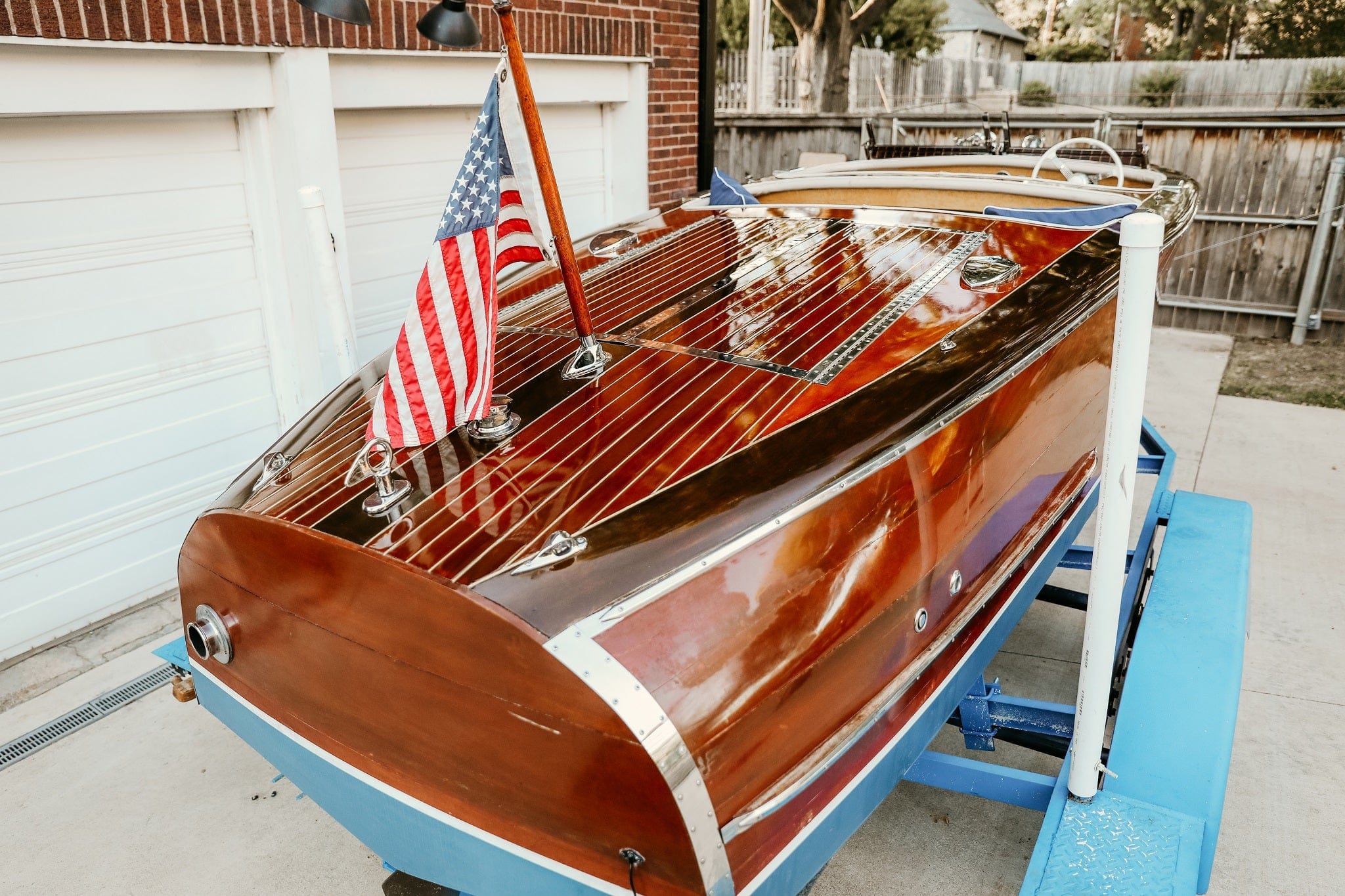 Replica 1939 19' Custom Barrel Back Runabout