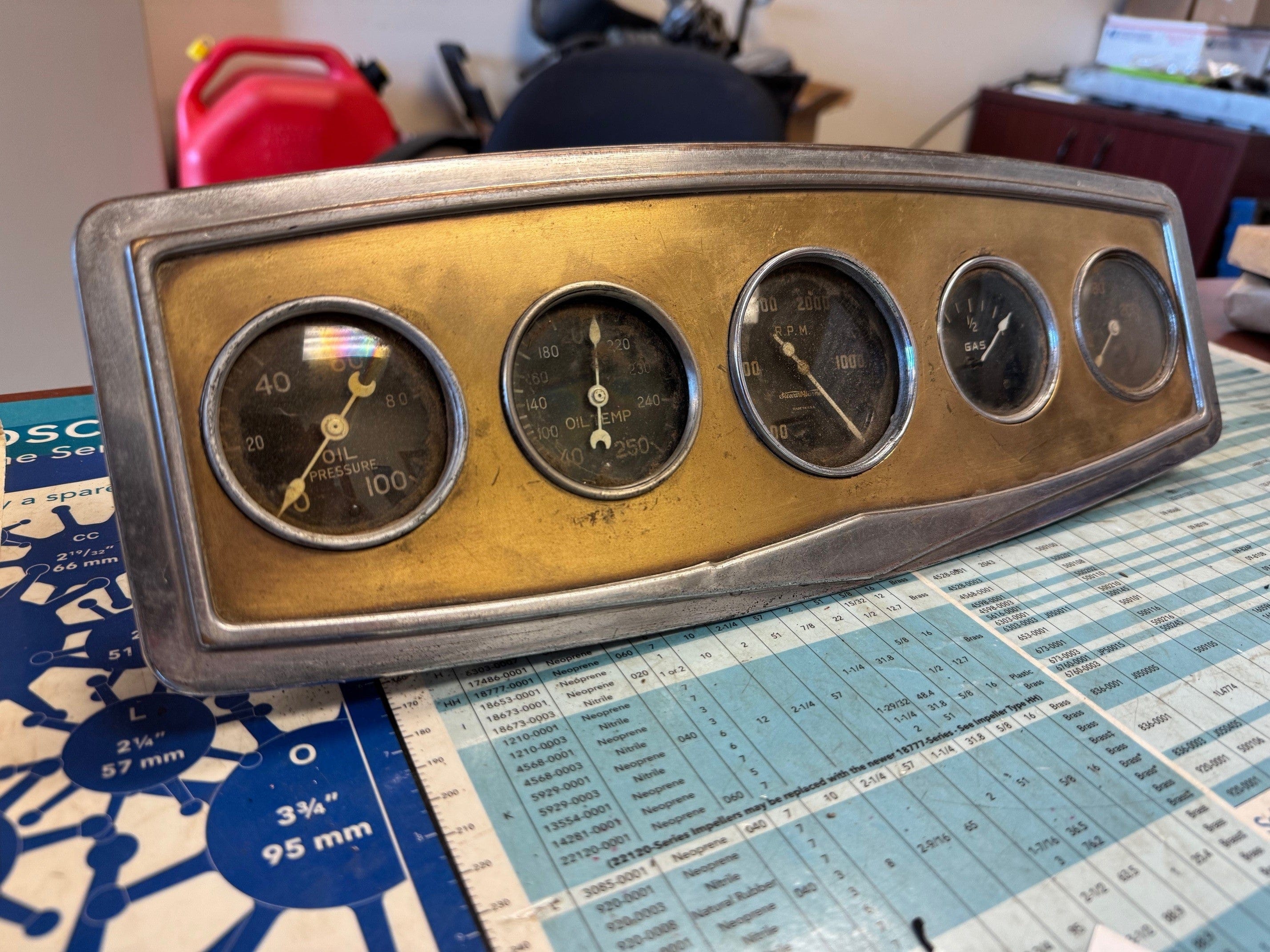 PRE-WAR STEWART-WARNER DELUXE GAUGE PANEL