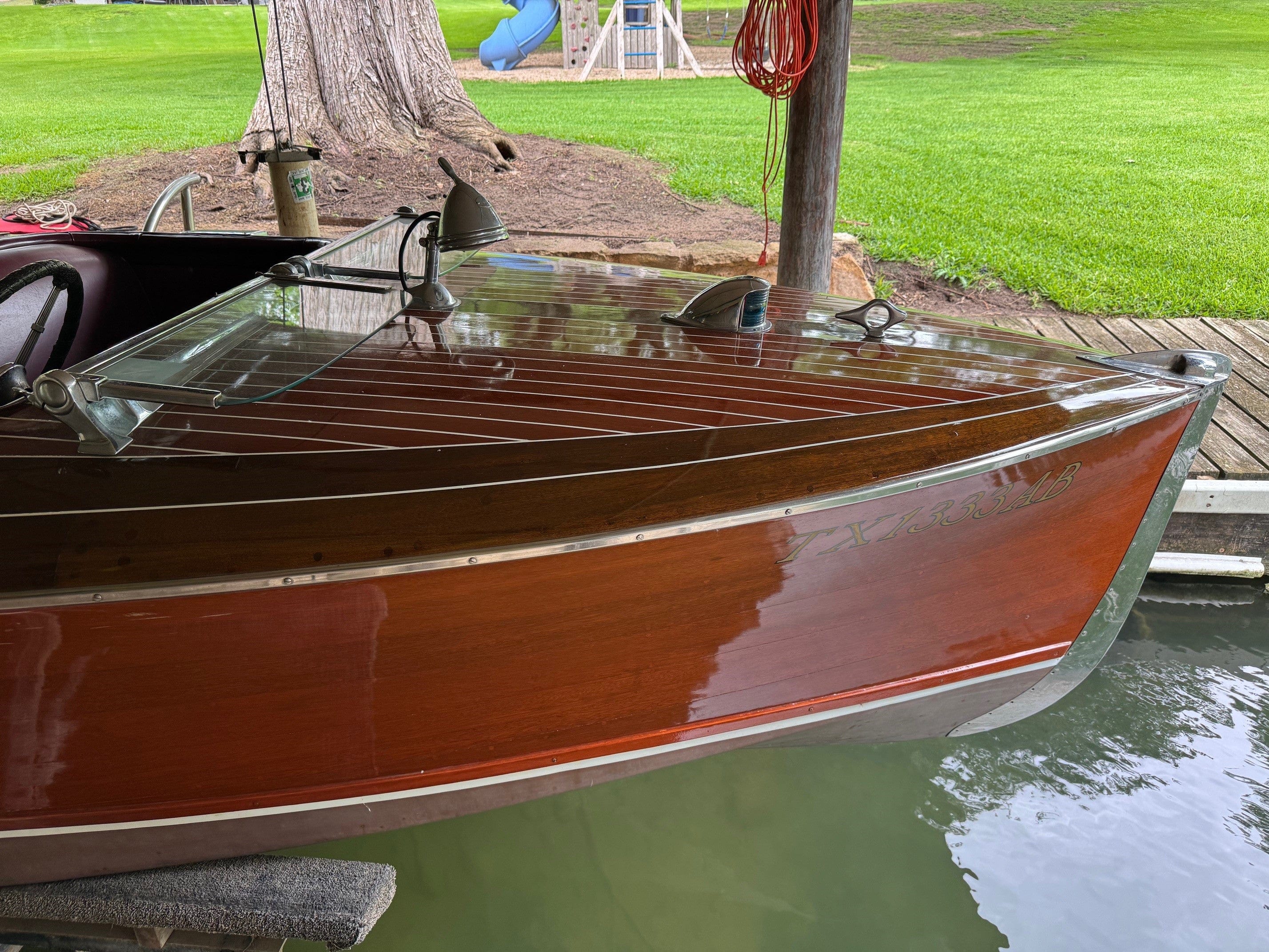 1939 19' Custom Barrel Back Runabout