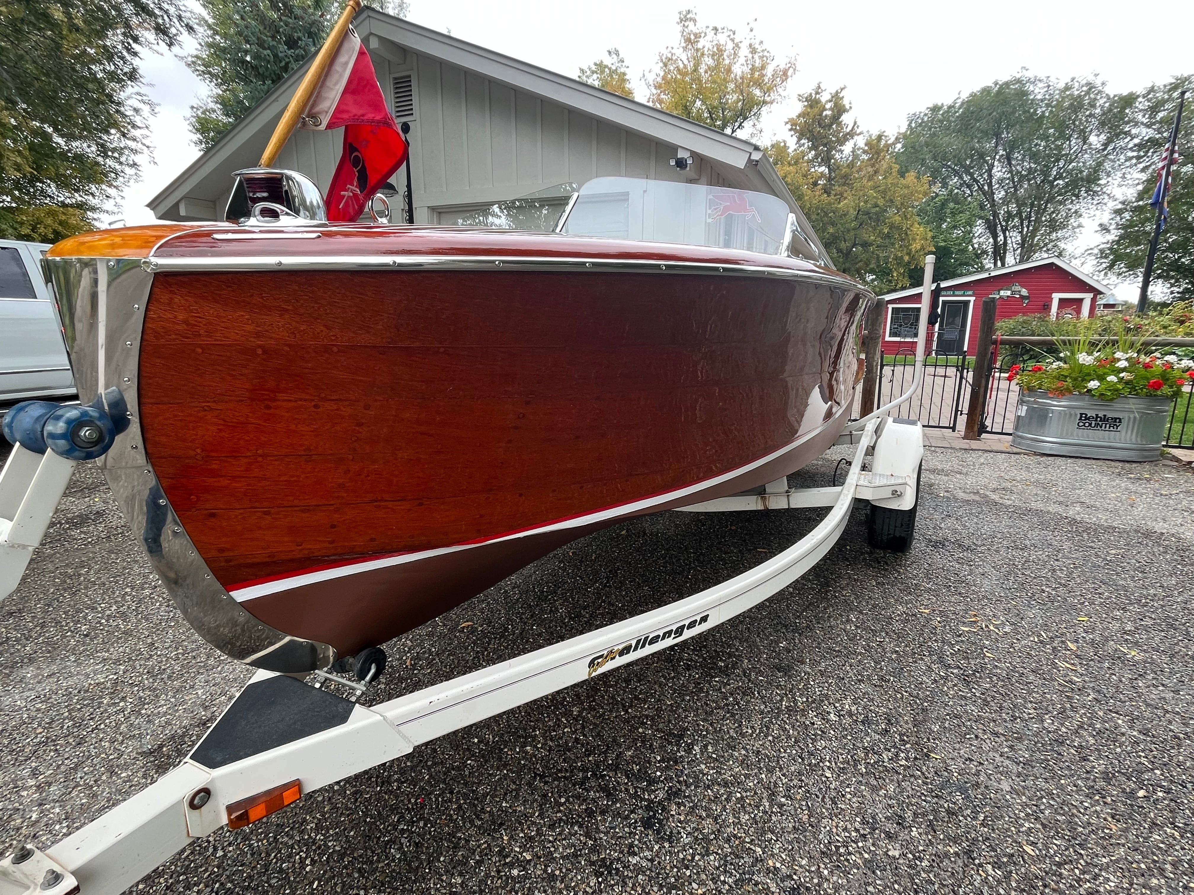 1951 CHRIS-CRAFT 18' RIVIERA