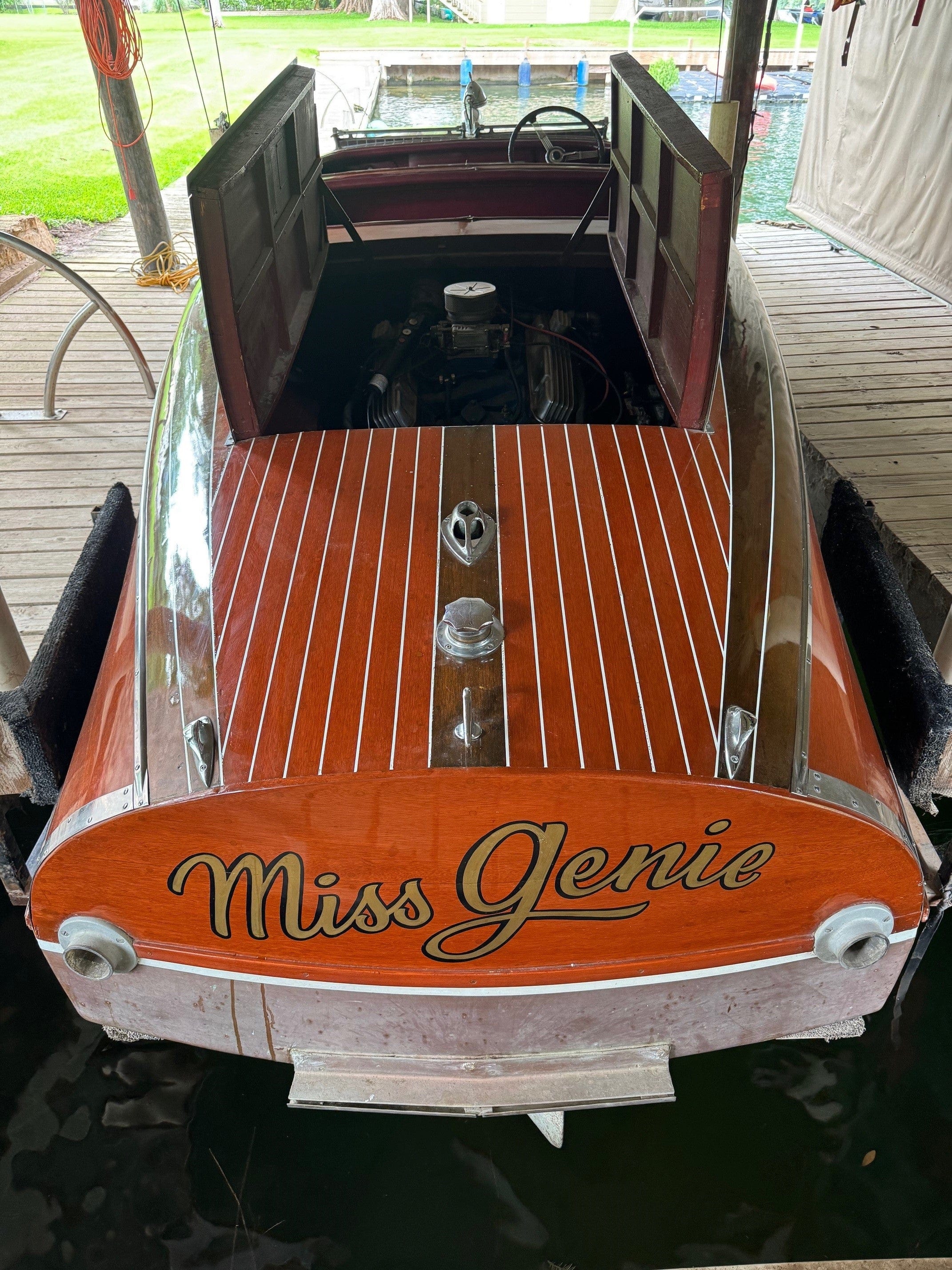1939 19' Custom Barrel Back Runabout
