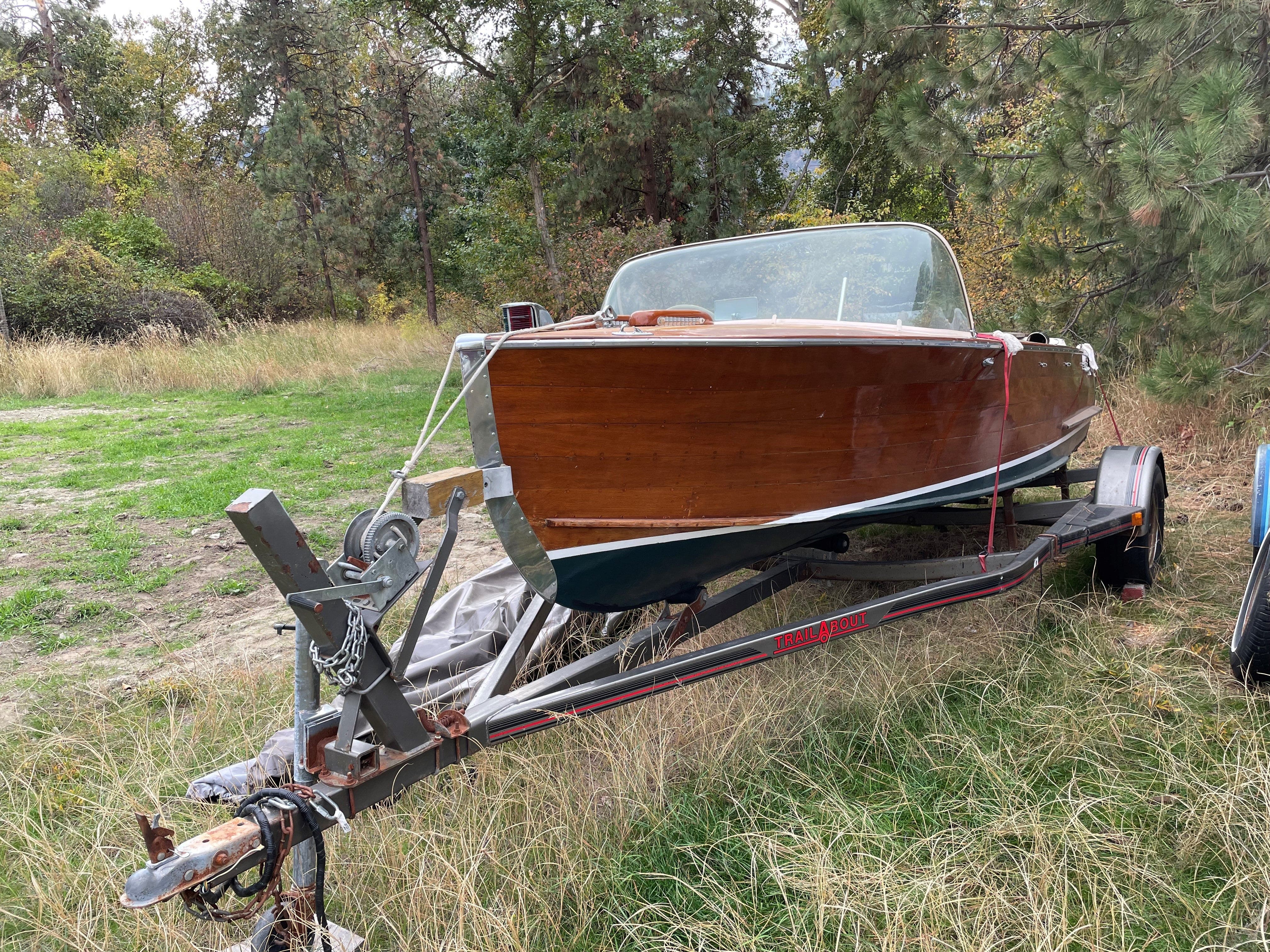 1956 16' CENTURY RESORTER