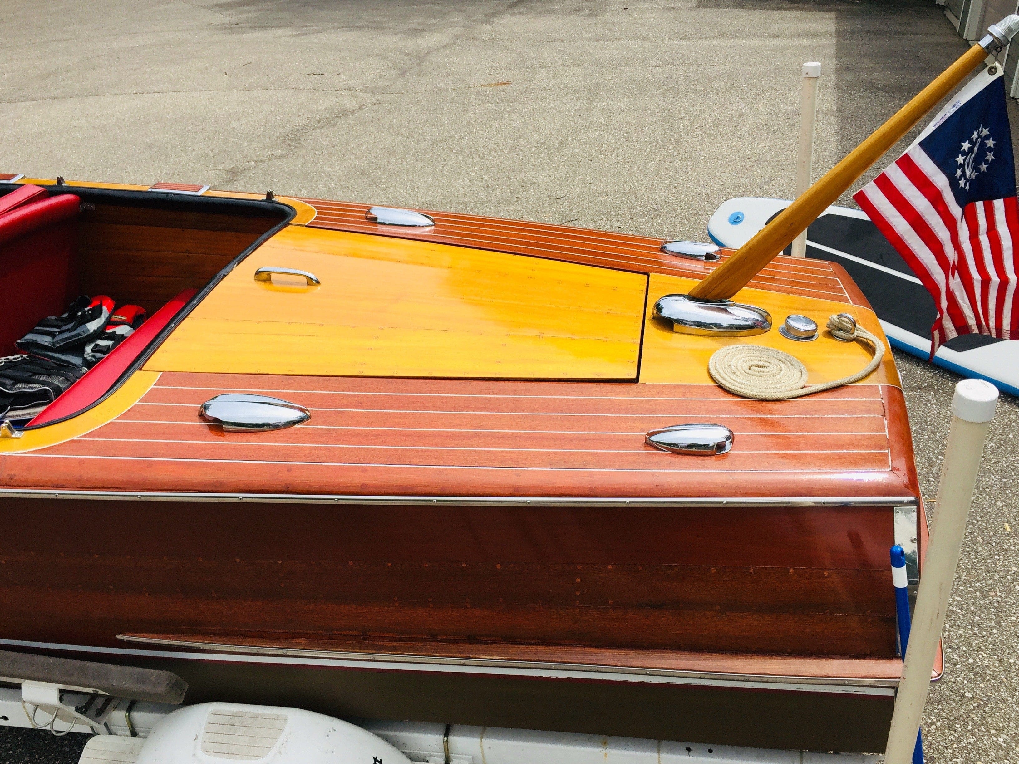 1957 CHRIS-CRAFT CAPRI 19'