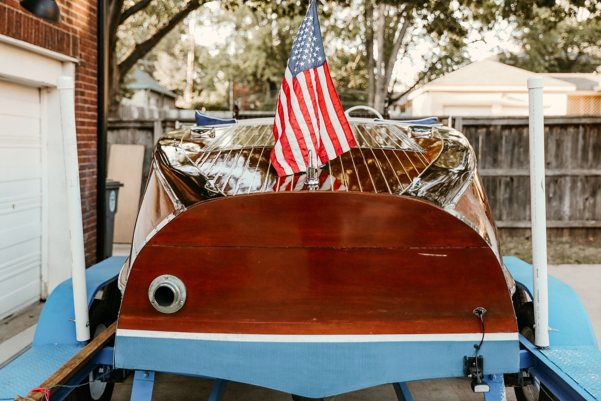 Replica 1939 19' Custom Barrel Back Runabout