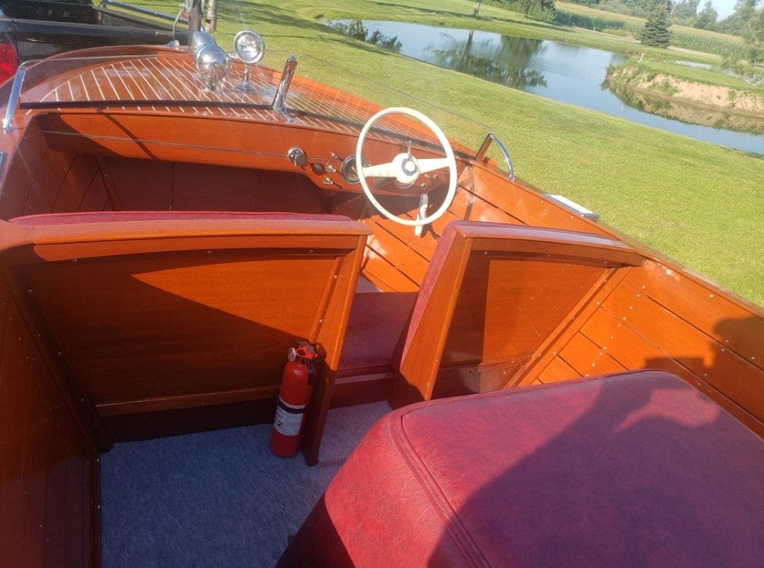 1948 CHRIS-CRAFT 18' Utility