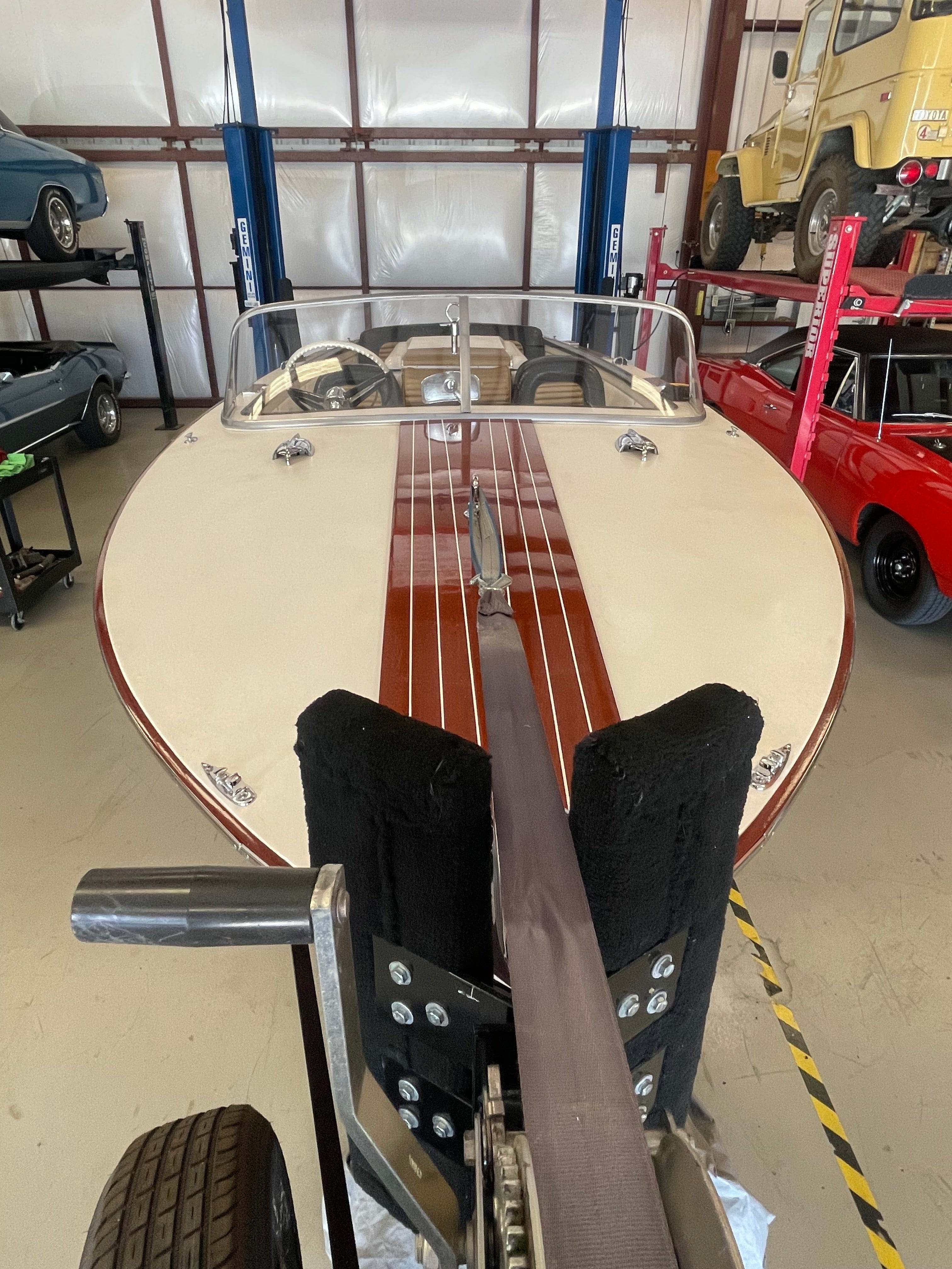 1962 CHRIS CRAFT 20' HOLIDAY