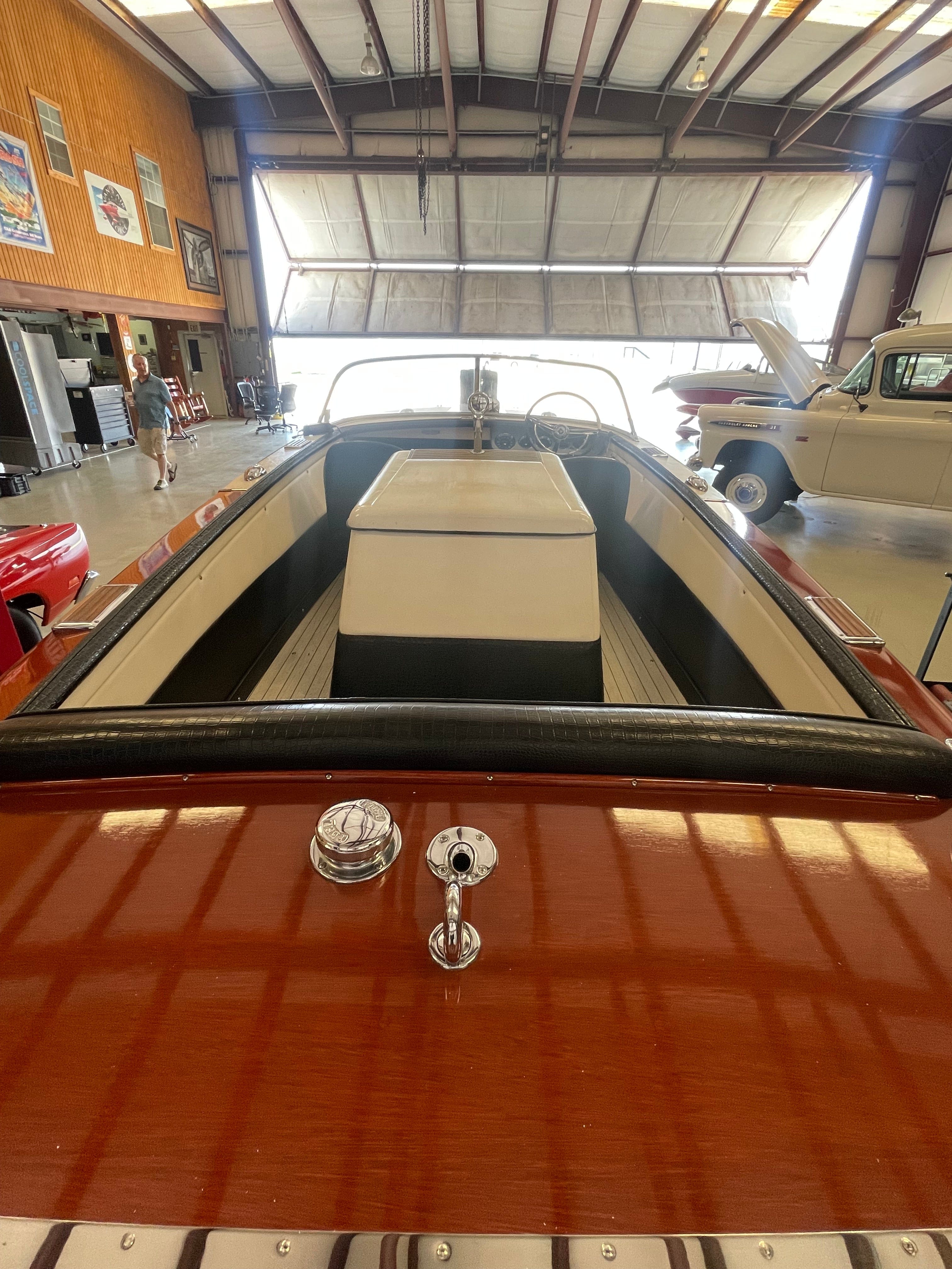 1962 CHRIS CRAFT 20' HOLIDAY