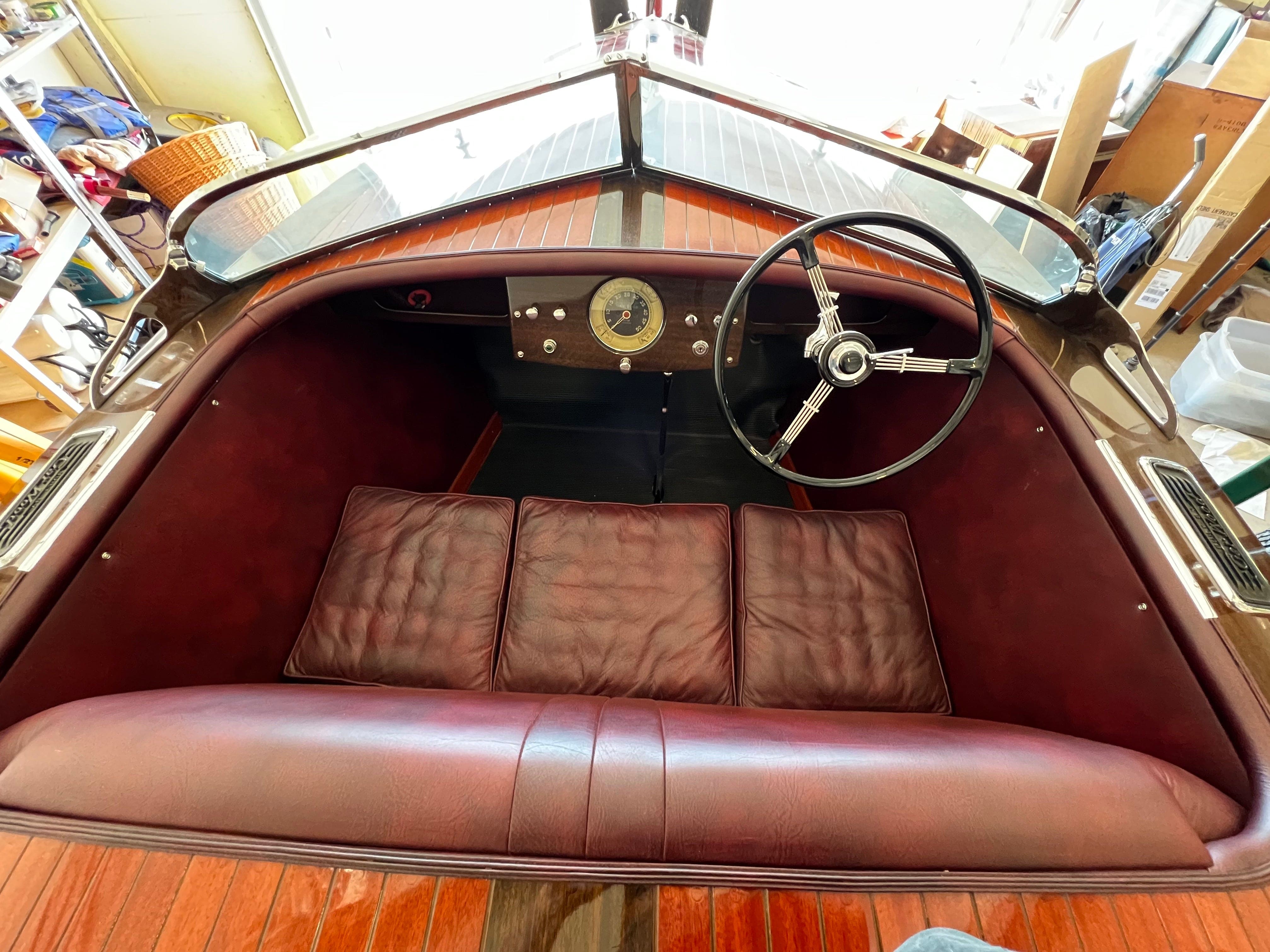 1940 GARWOOD 19' DOUBLE COCKPIT RUNABOUT