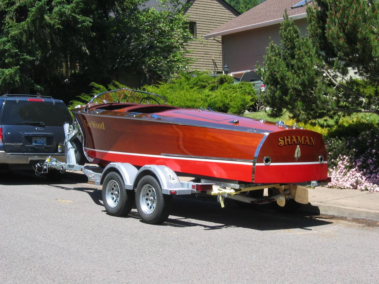 1940 GARWOOD 19' DOUBLE COCKPIT RUNABOUT