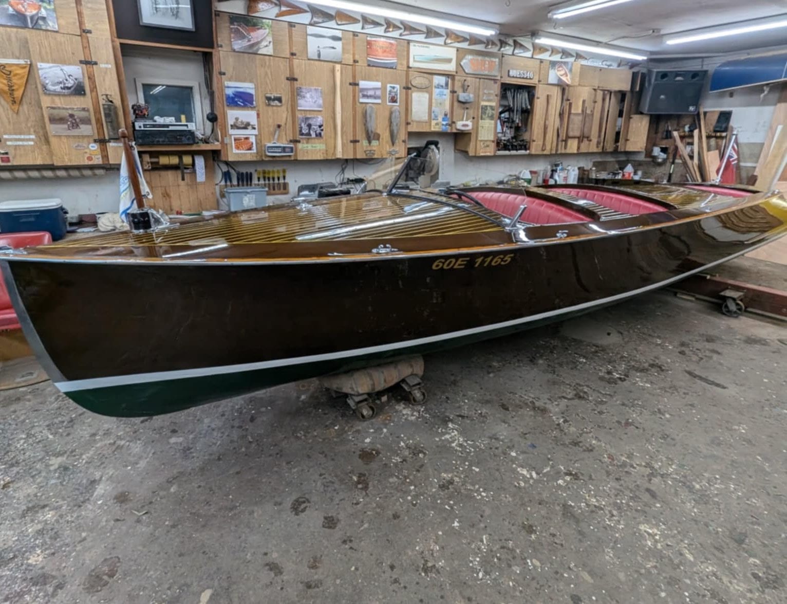 1947 22' TRIPLE COCKPIT W.J JOHNSON RUNABOUT